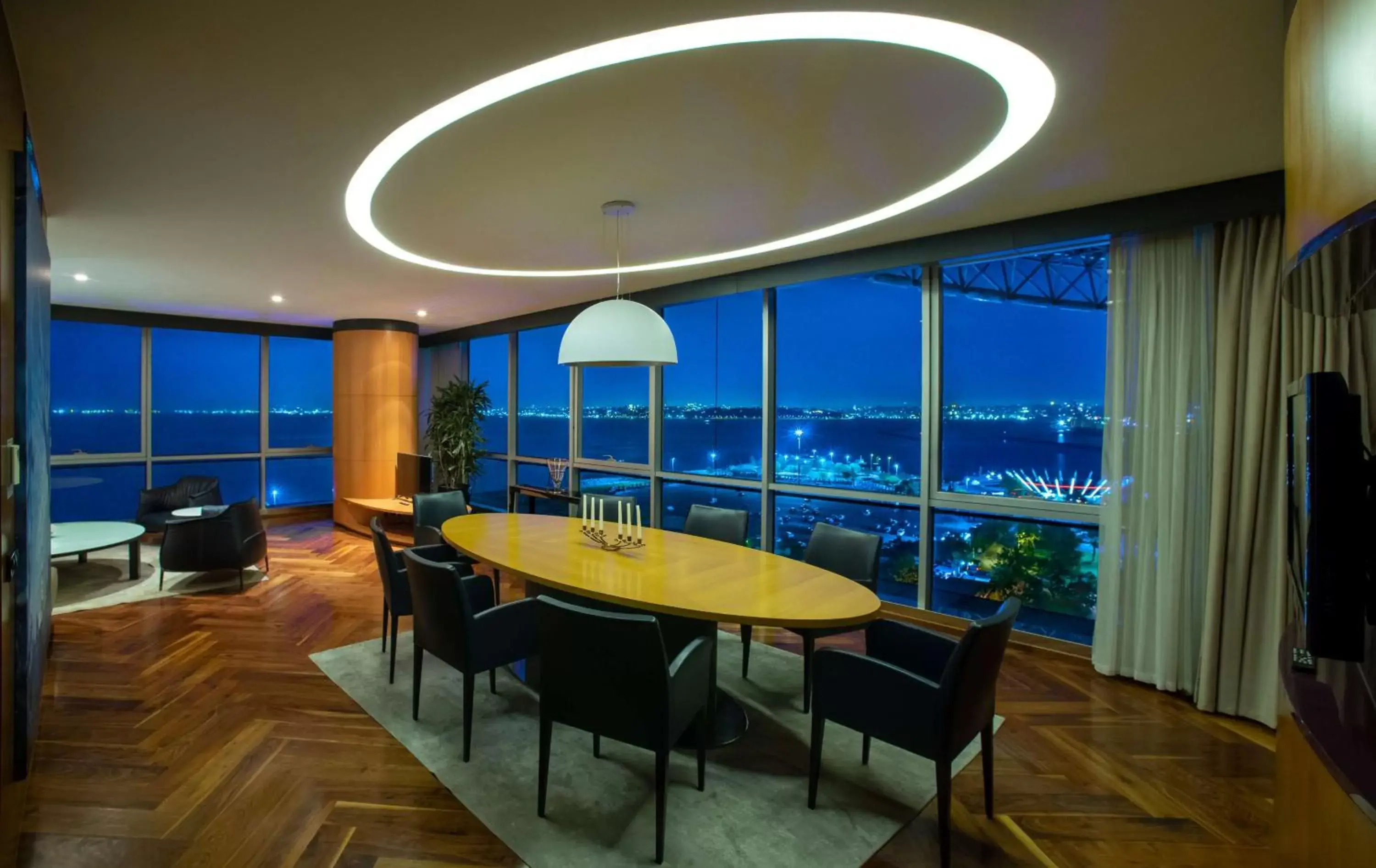 Living room in DoubleTree By Hilton Istanbul - Moda