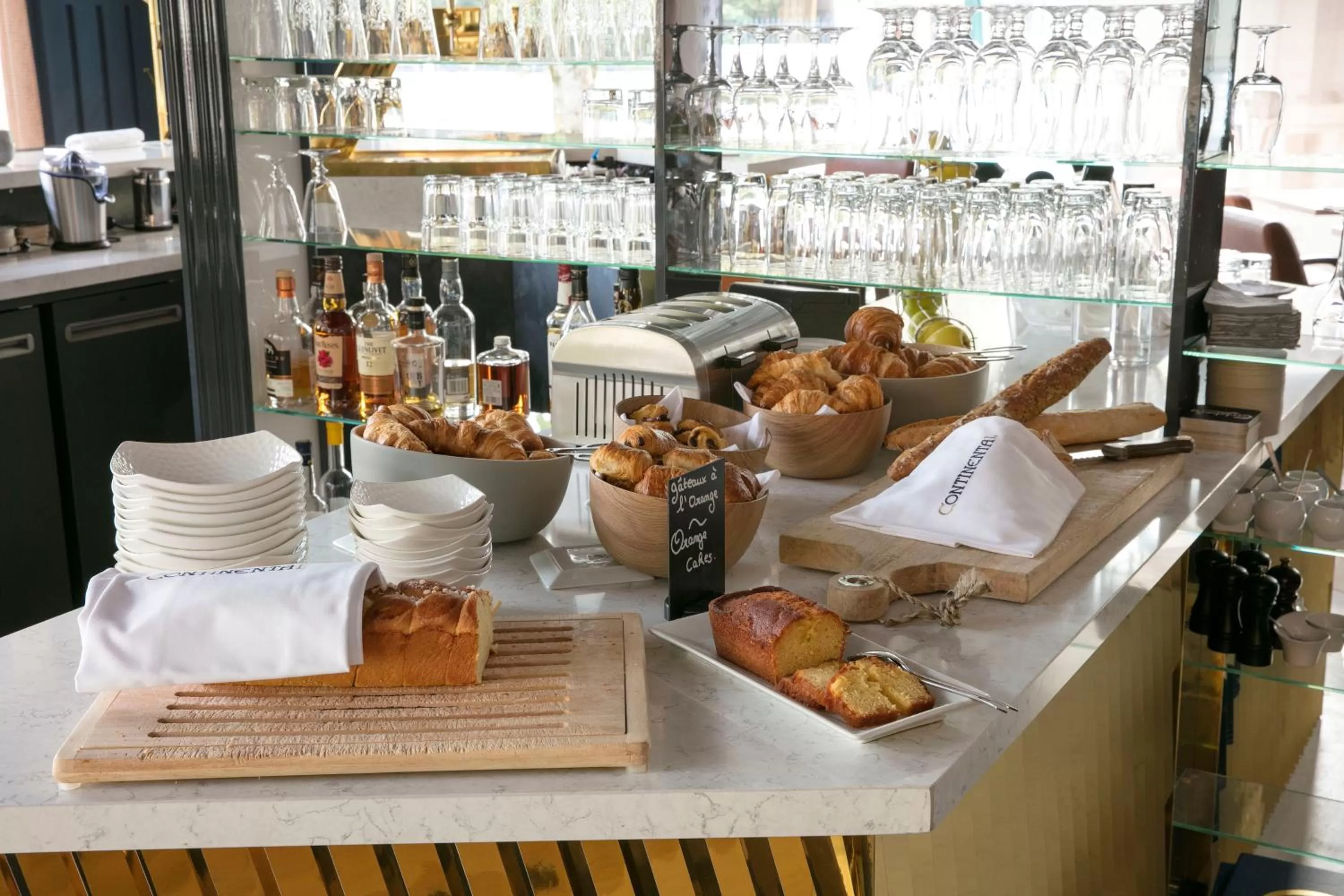 Breakfast in Continental Hotel