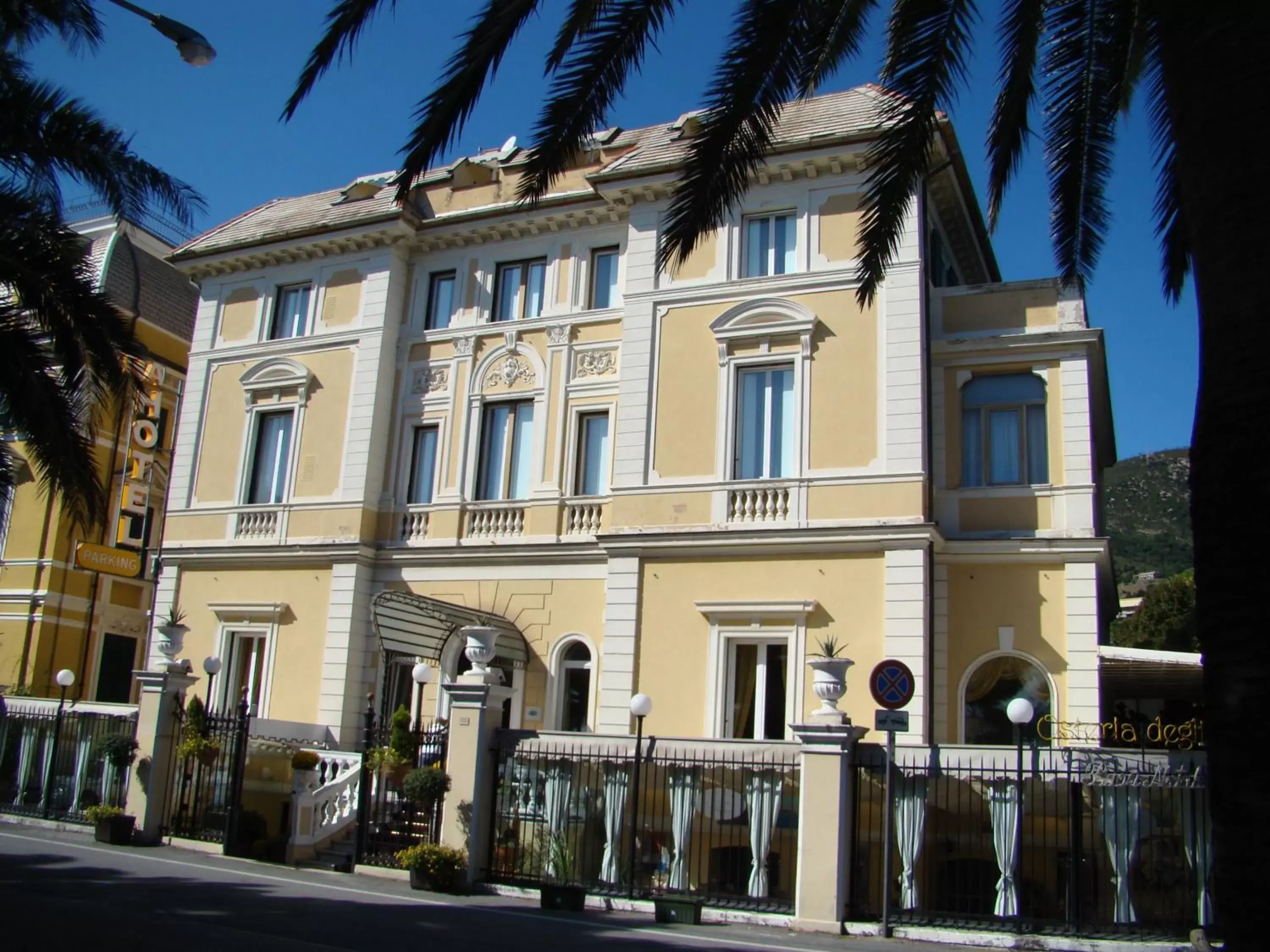 Facade/entrance in Ena Hotel