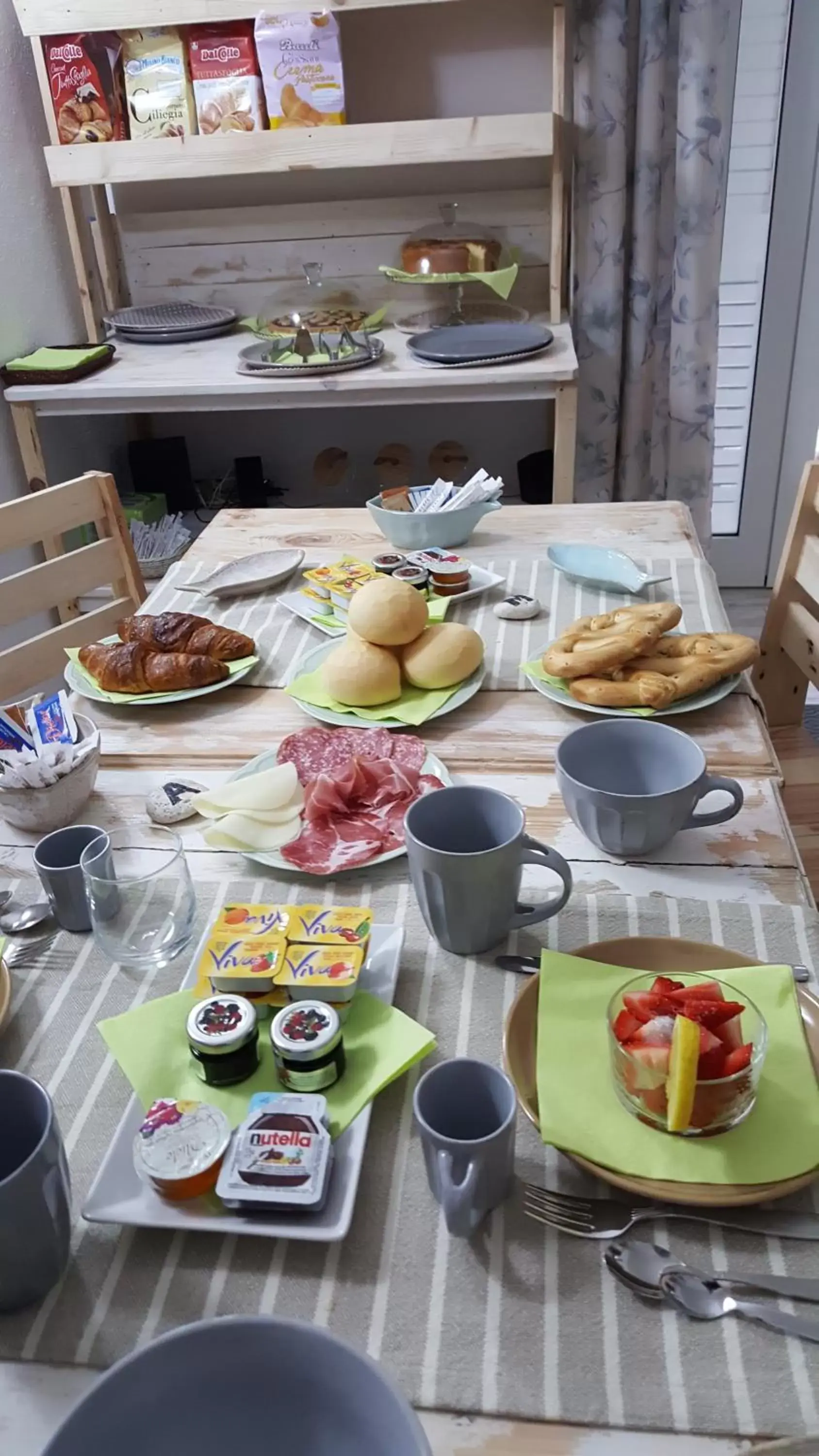 Food, Breakfast in B&B Les Chambres Rooms & Suite