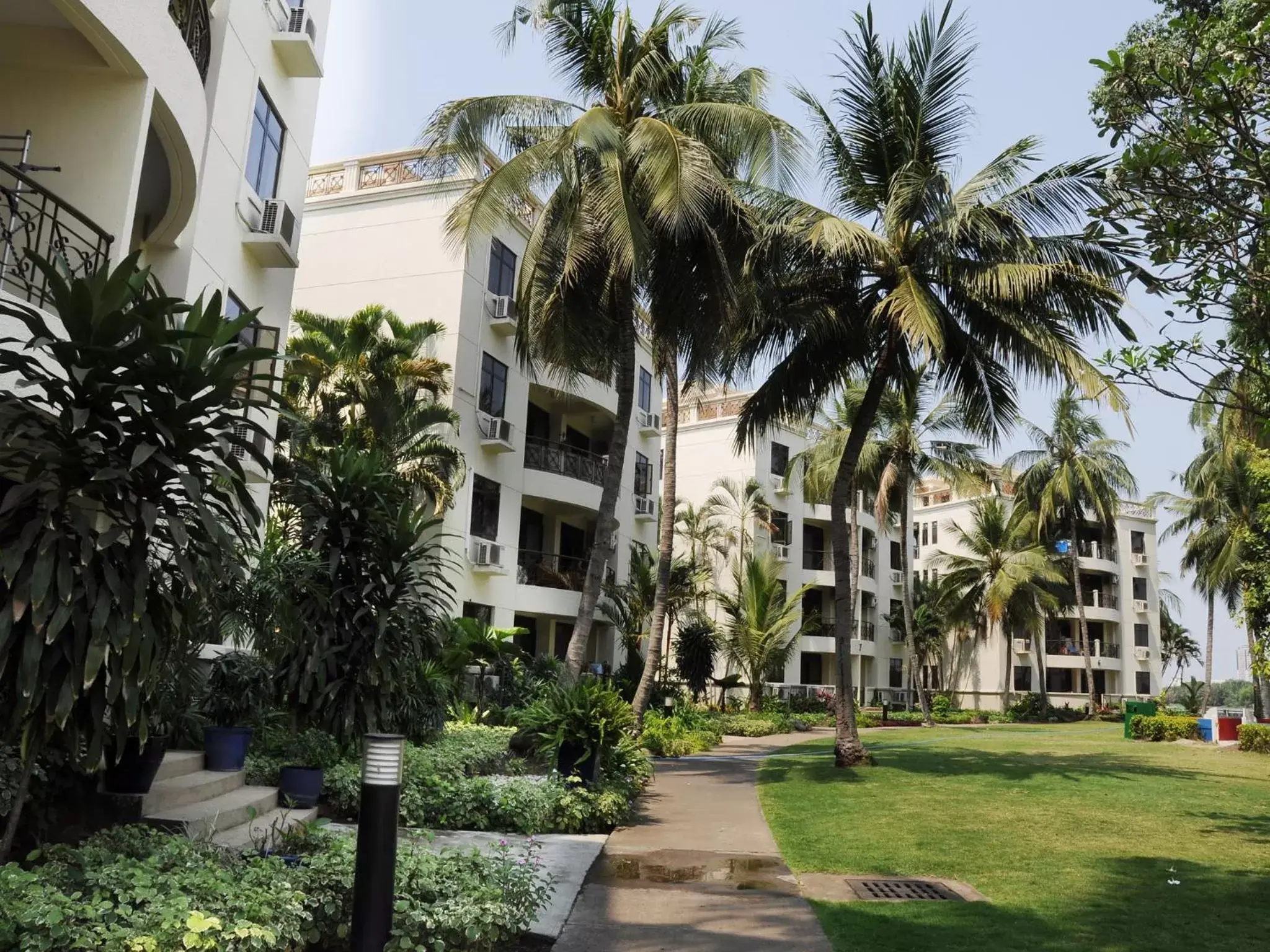 Facade/entrance in Riverside Serviced Apartments Facade/entrance in Riverside Serviced Apartments