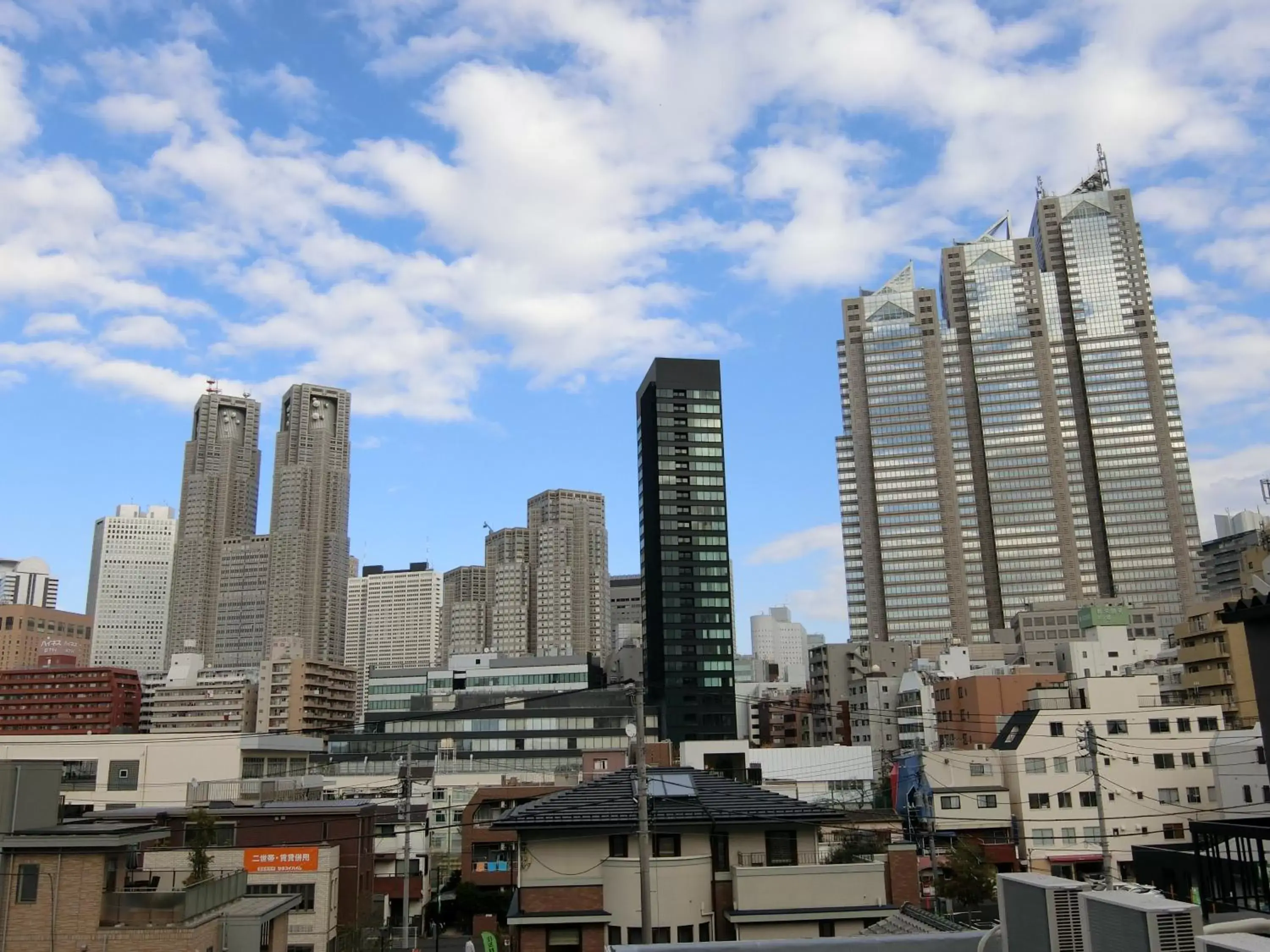 City view in Studio Inn Nishi Shinjuku