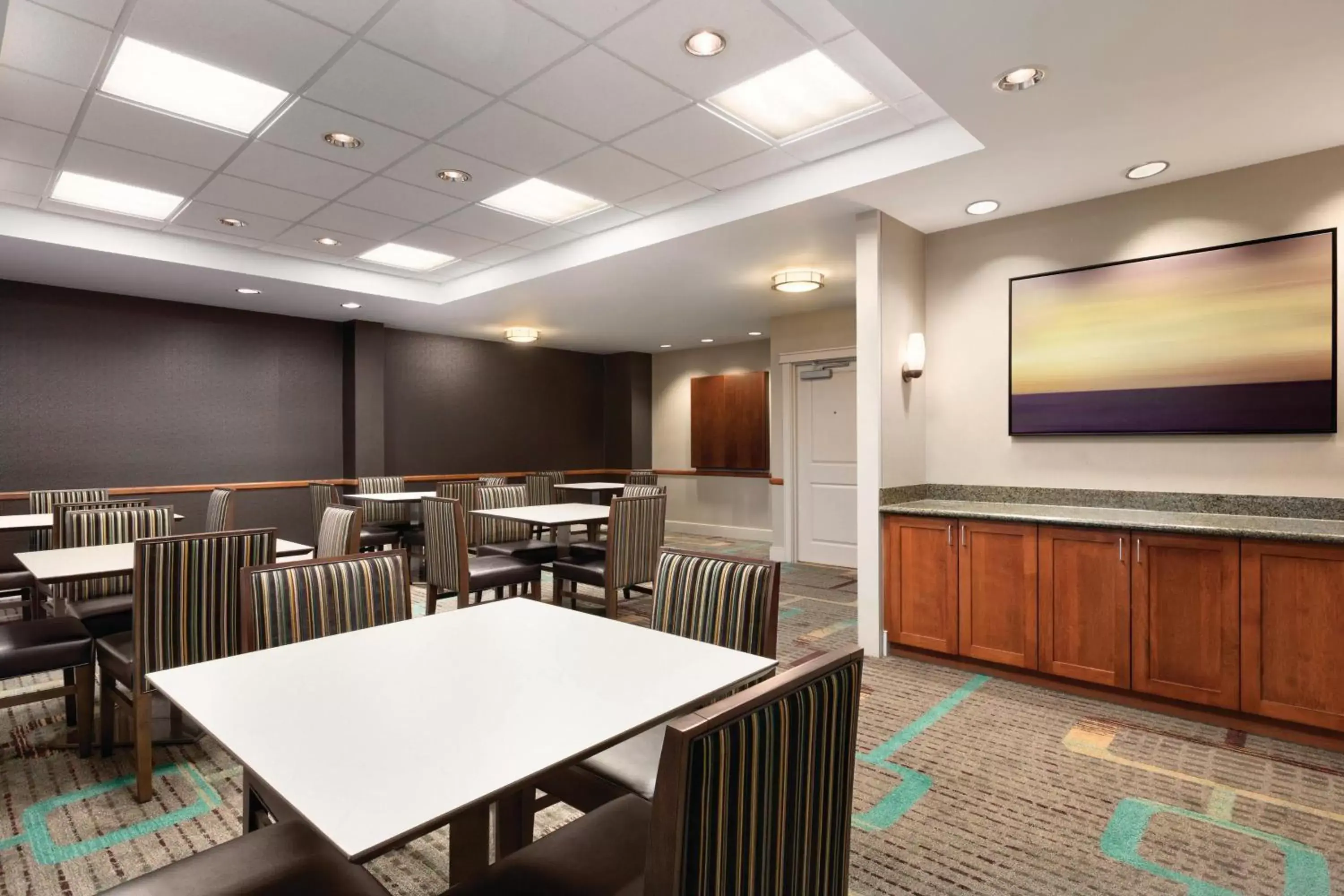 Meeting/conference room in Residence Inn by Marriott Newport Middletown