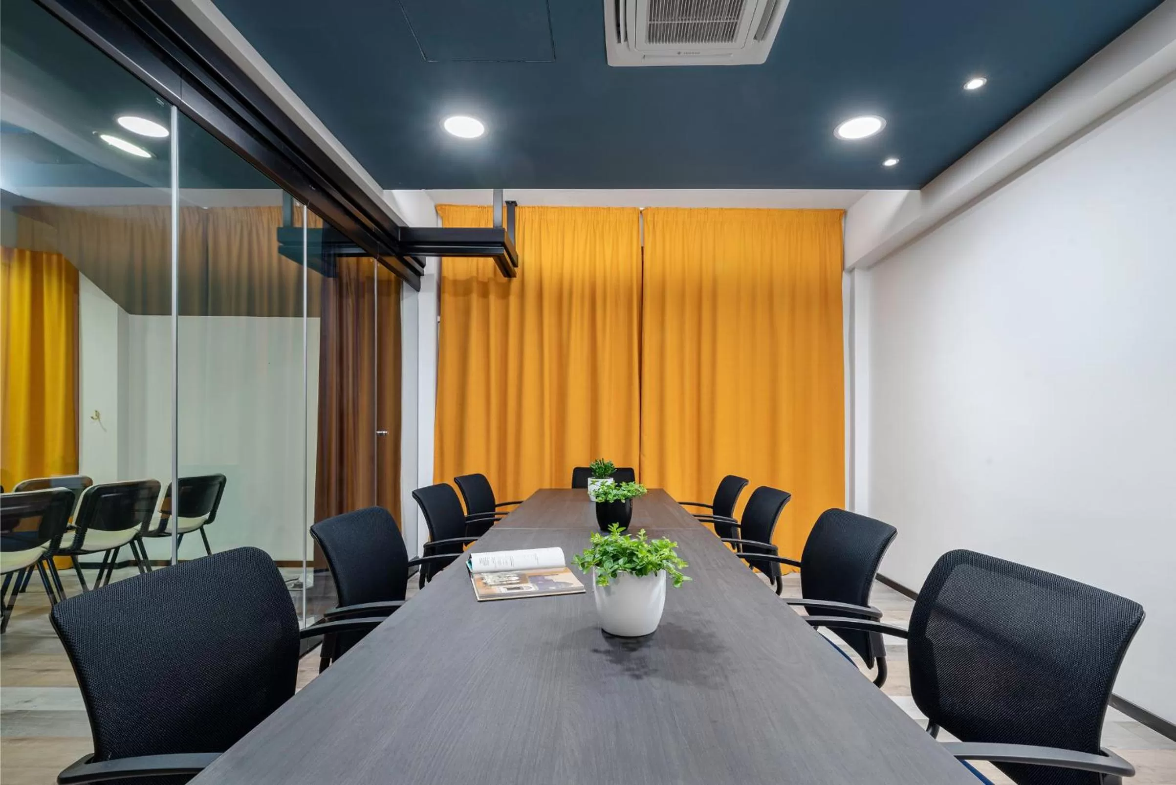 Business facilities in Hotel Tim's