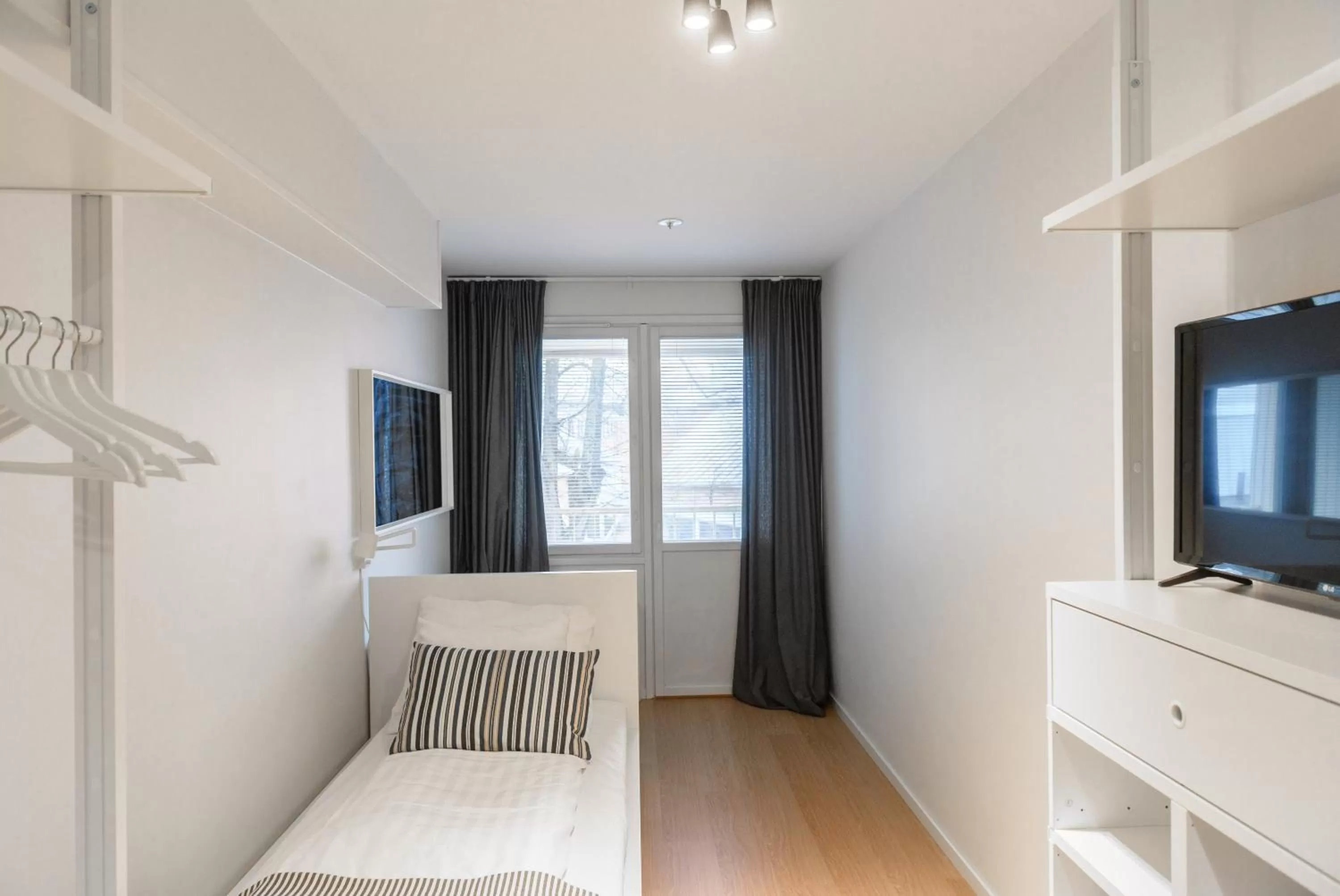 TV/Entertainment Center in Hotel Bulevard