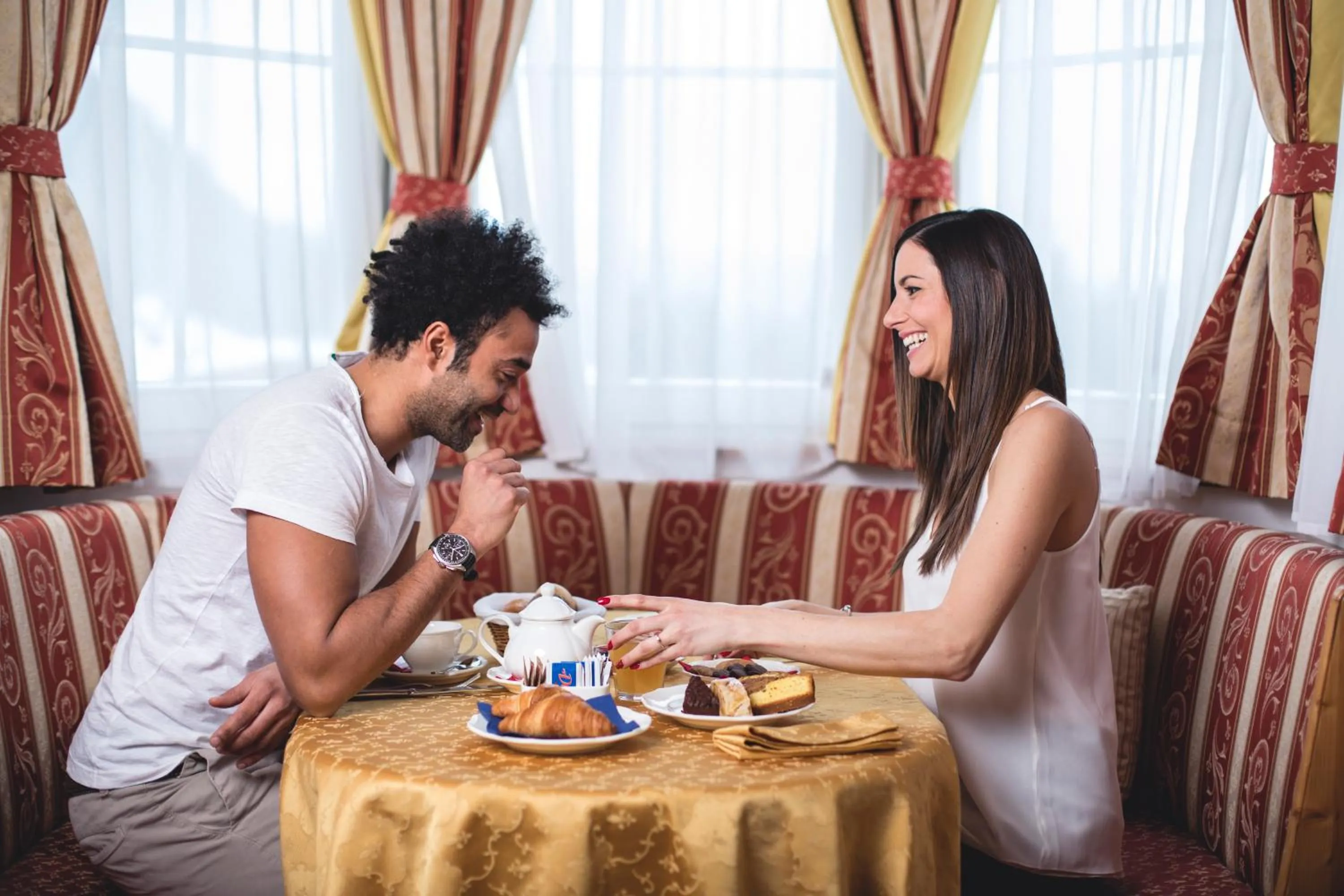 People in Hotel Chalet all'Imperatore