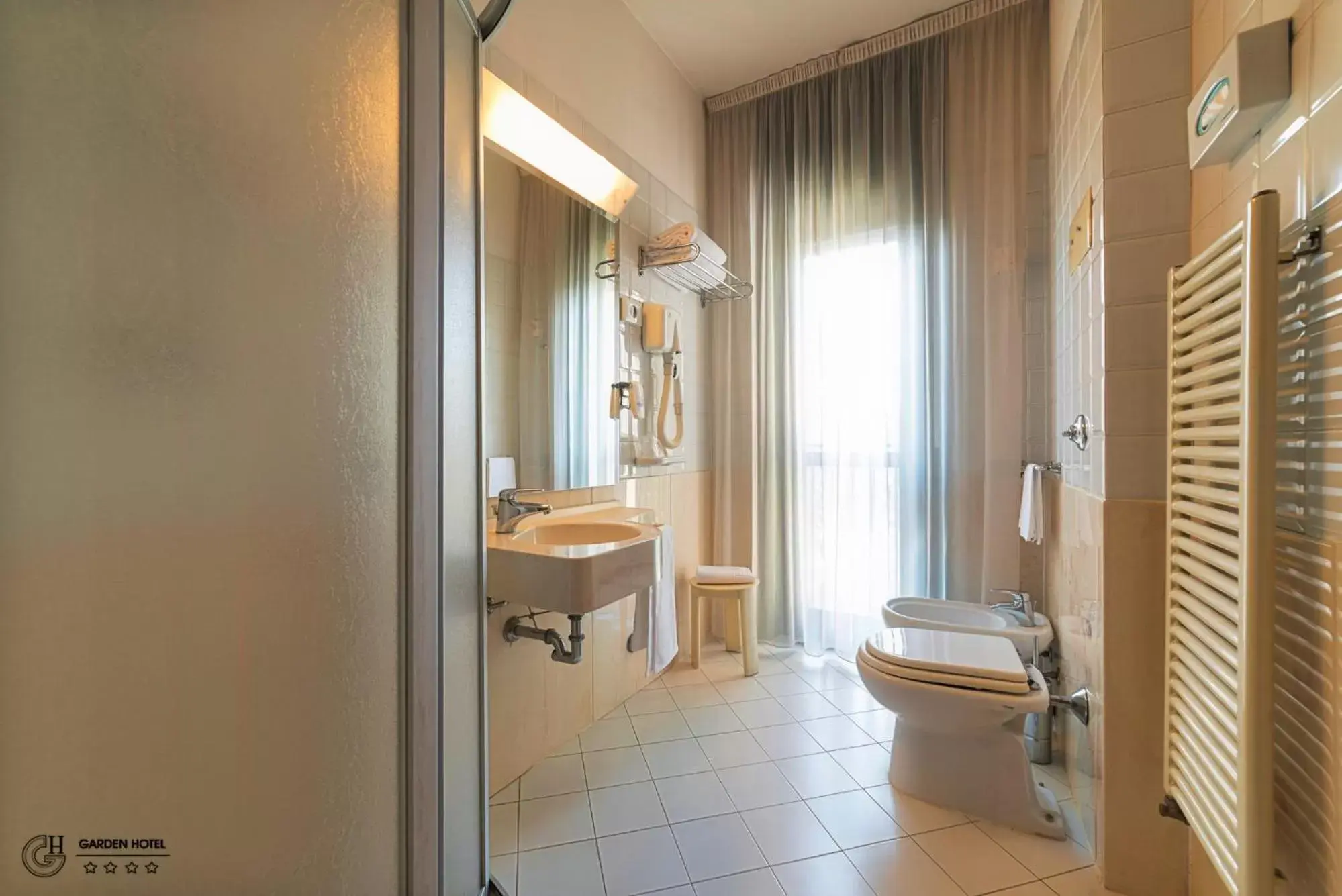 Bathroom in Hotel Garden Terni