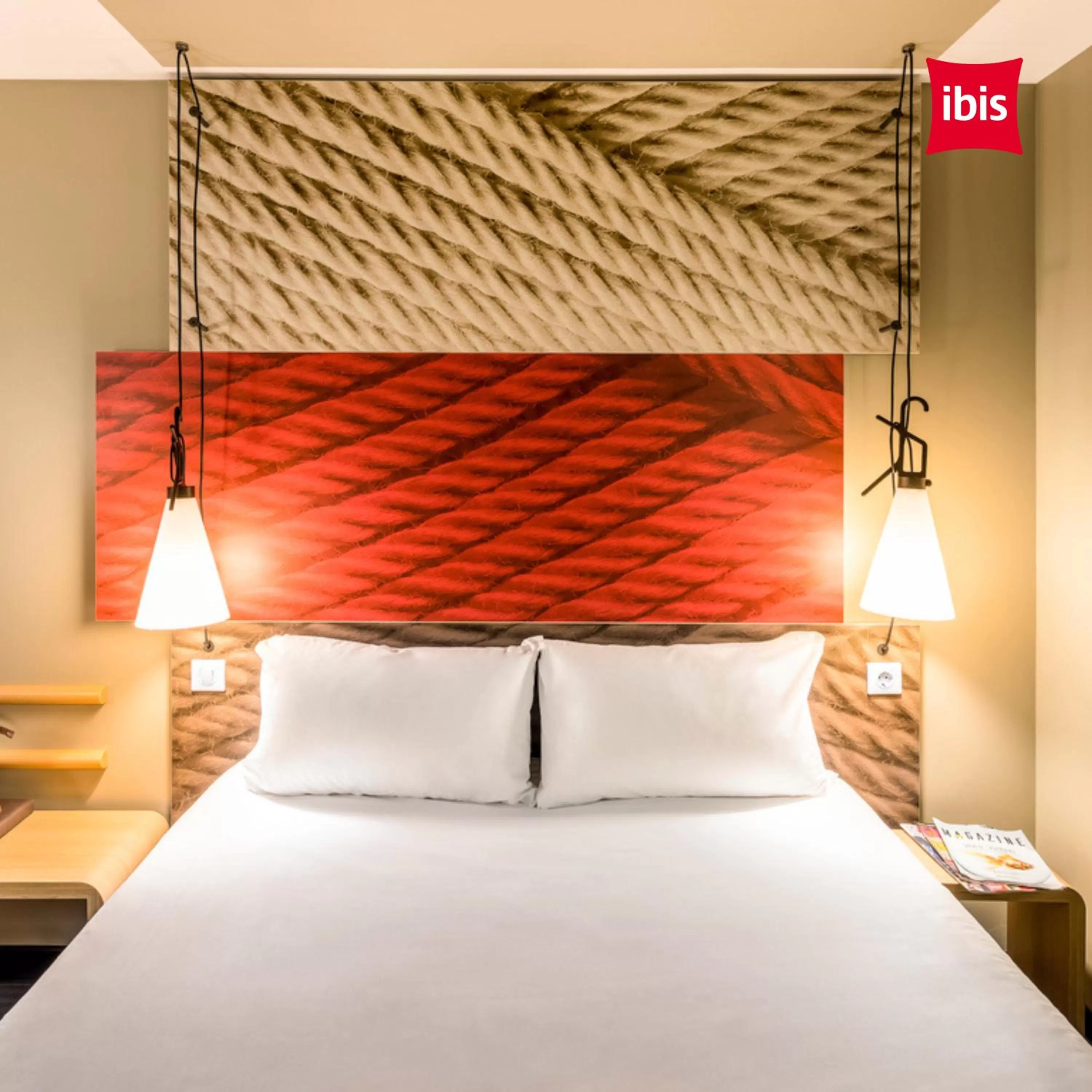 Bed in ibis Santos Gonzaga Praia