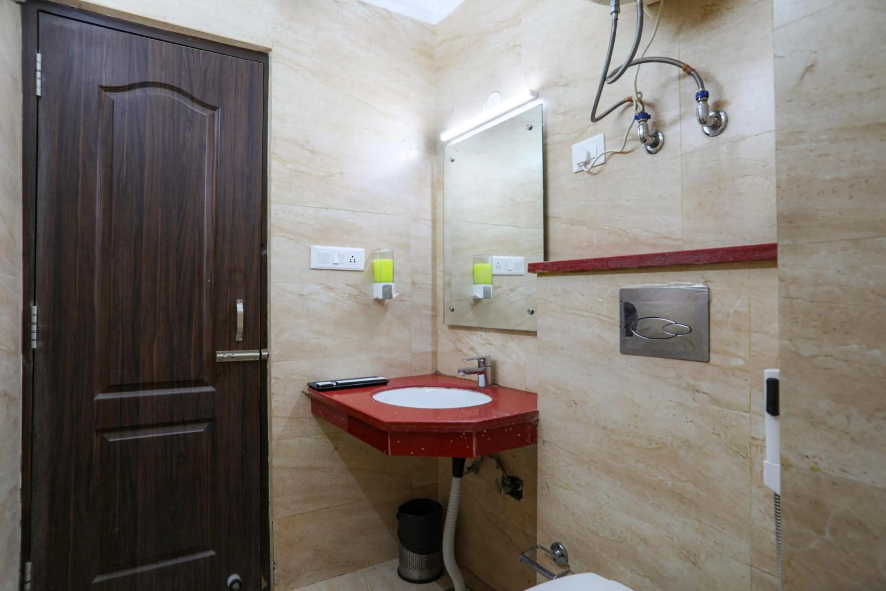 Shower in The Mountain Quail