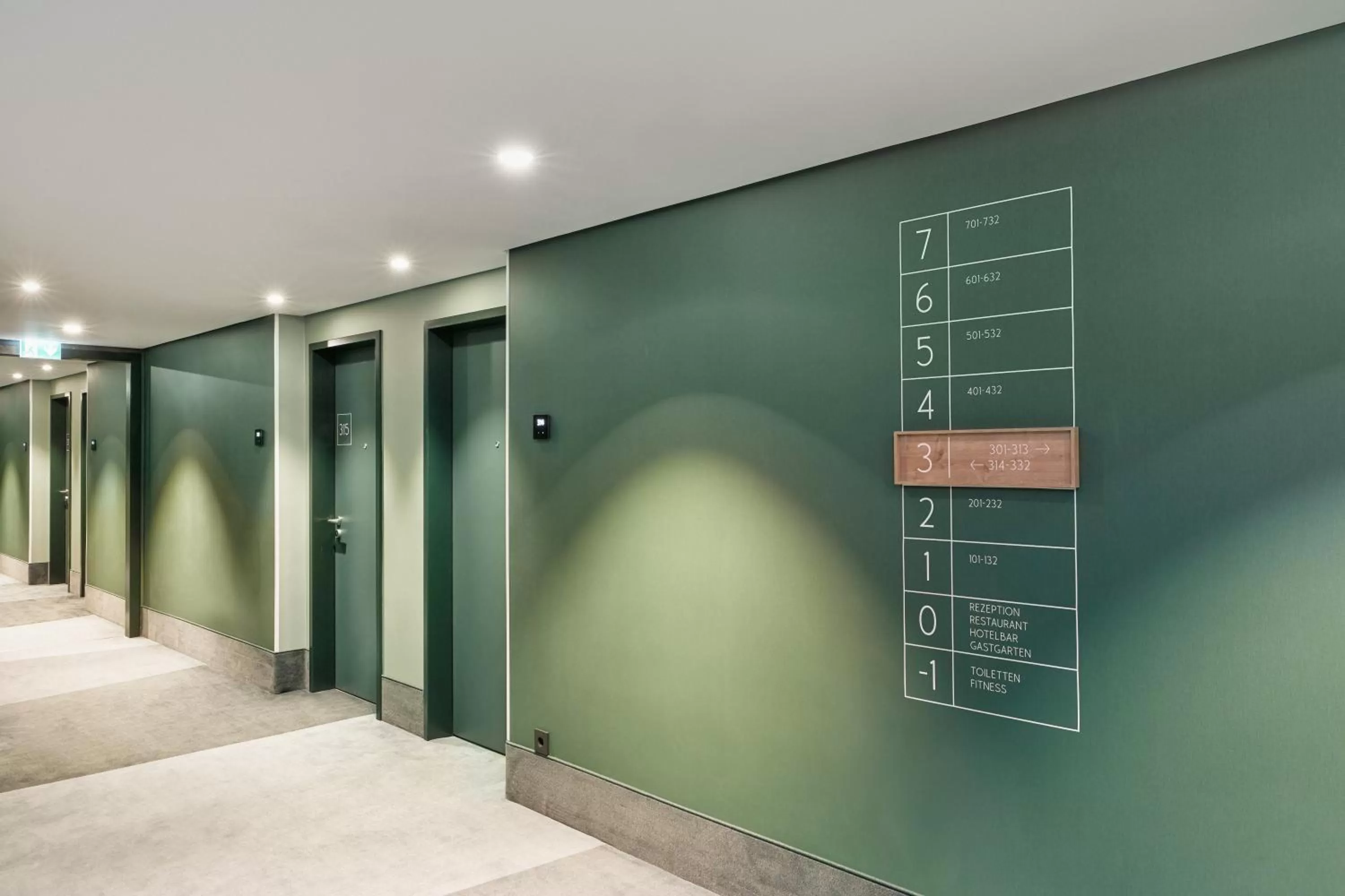 Decorative detail in H+ Hotel Frankfurt Eschborn