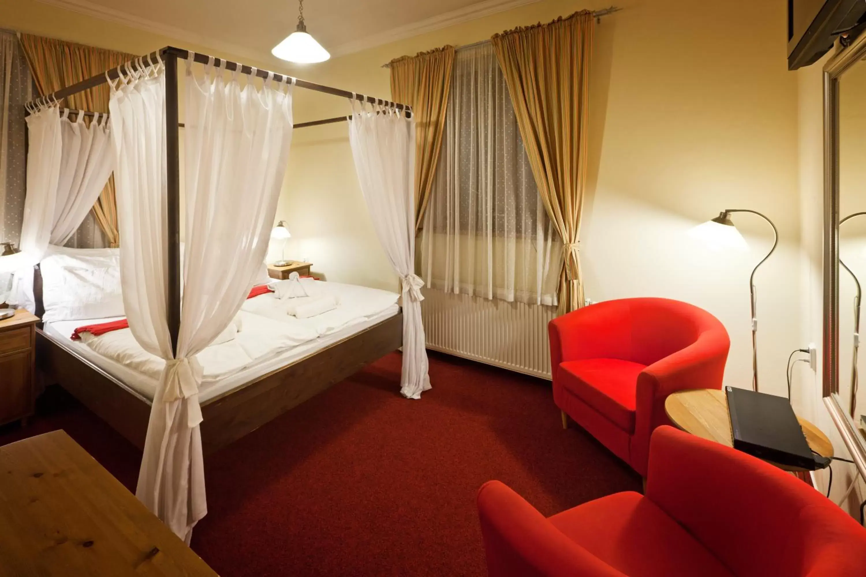 Photo of the whole room, Bed in Pytloun Self Check-in Hotel Liberec