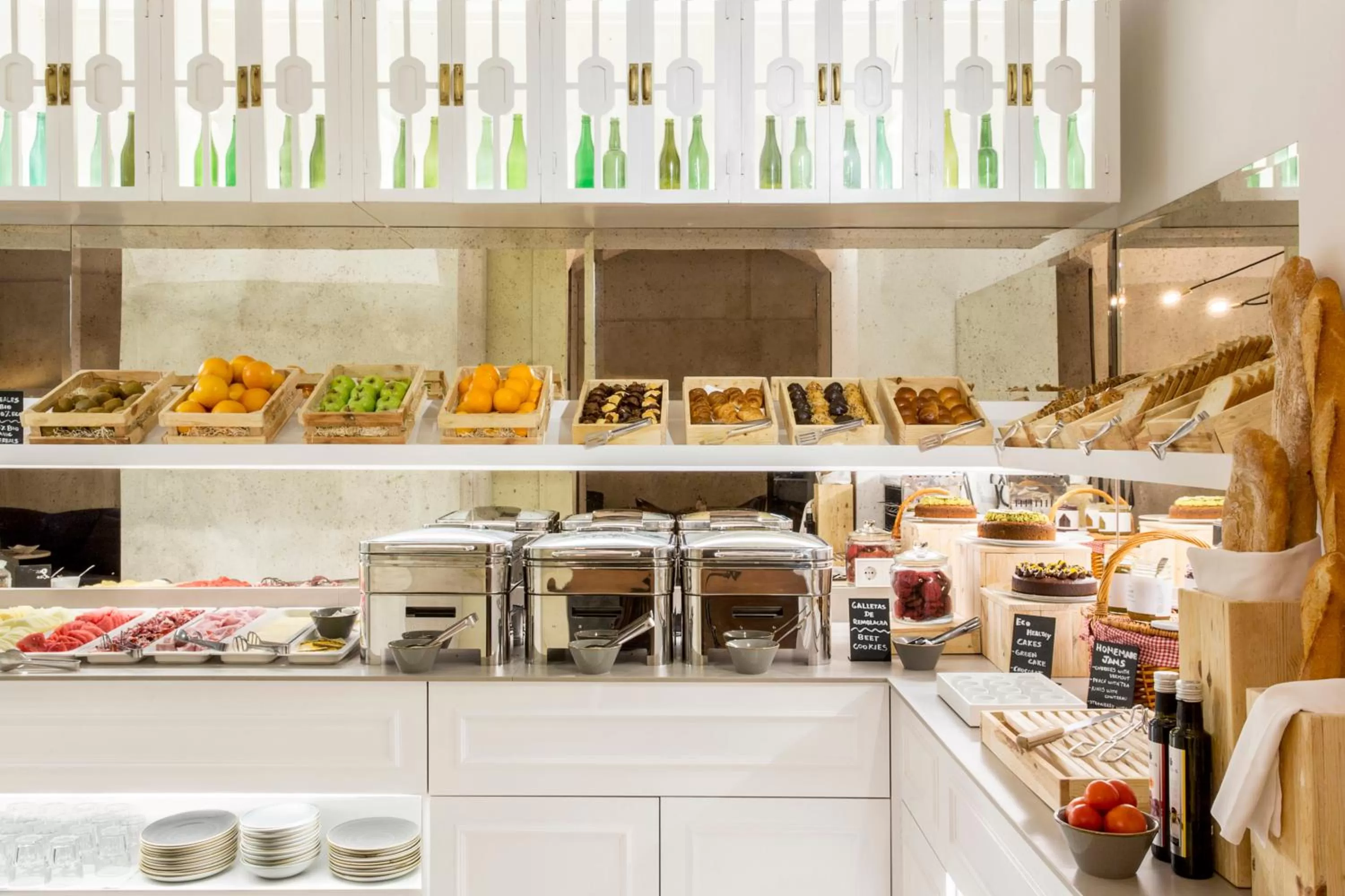 Breakfast in Hotel Midmost by Majestic Hotel Group