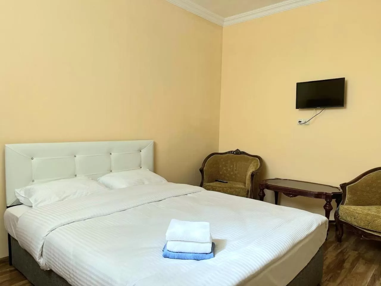 Bed in OLD ClTY HOTEL BATUMI