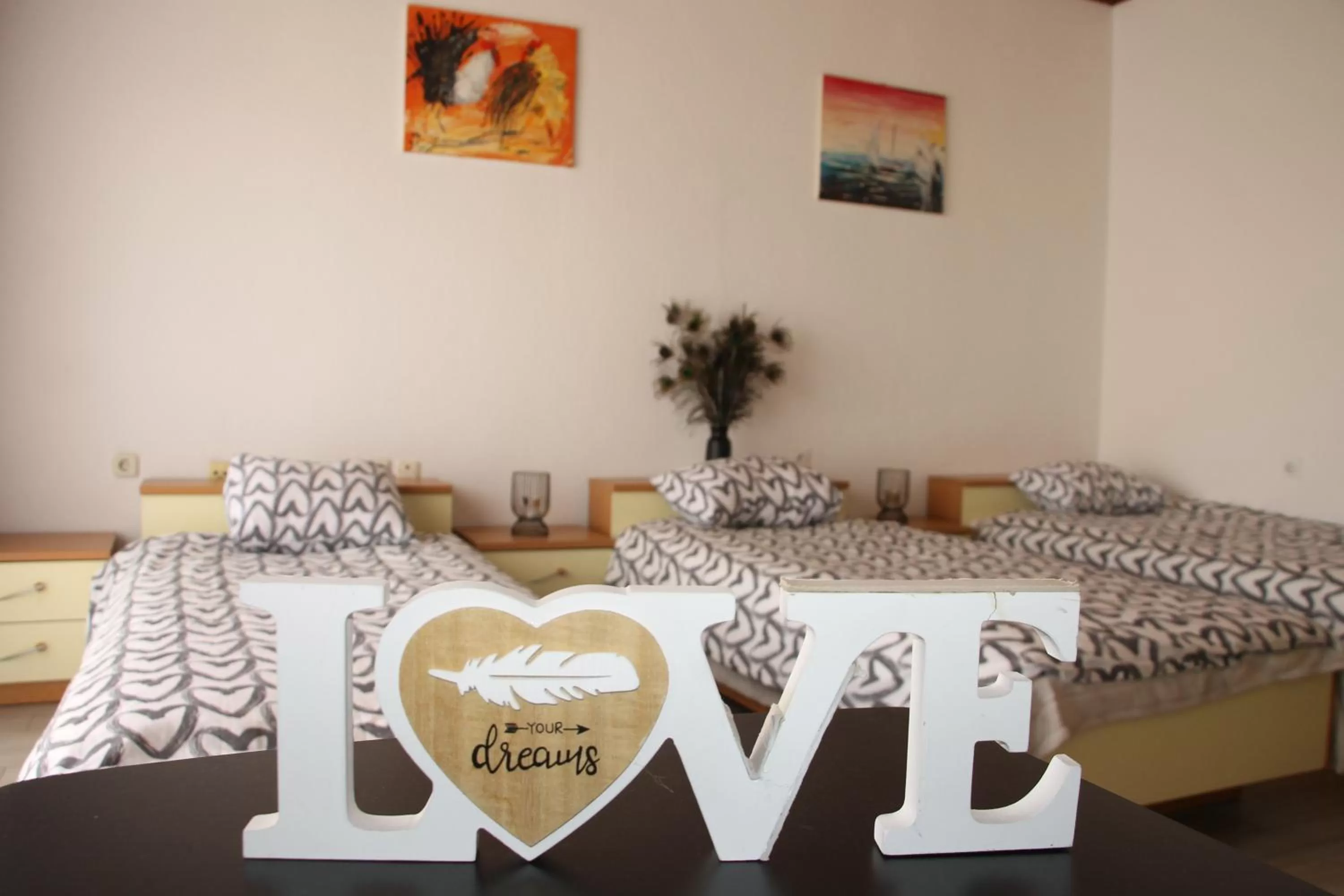 Bed in Motel "Tri lovca"