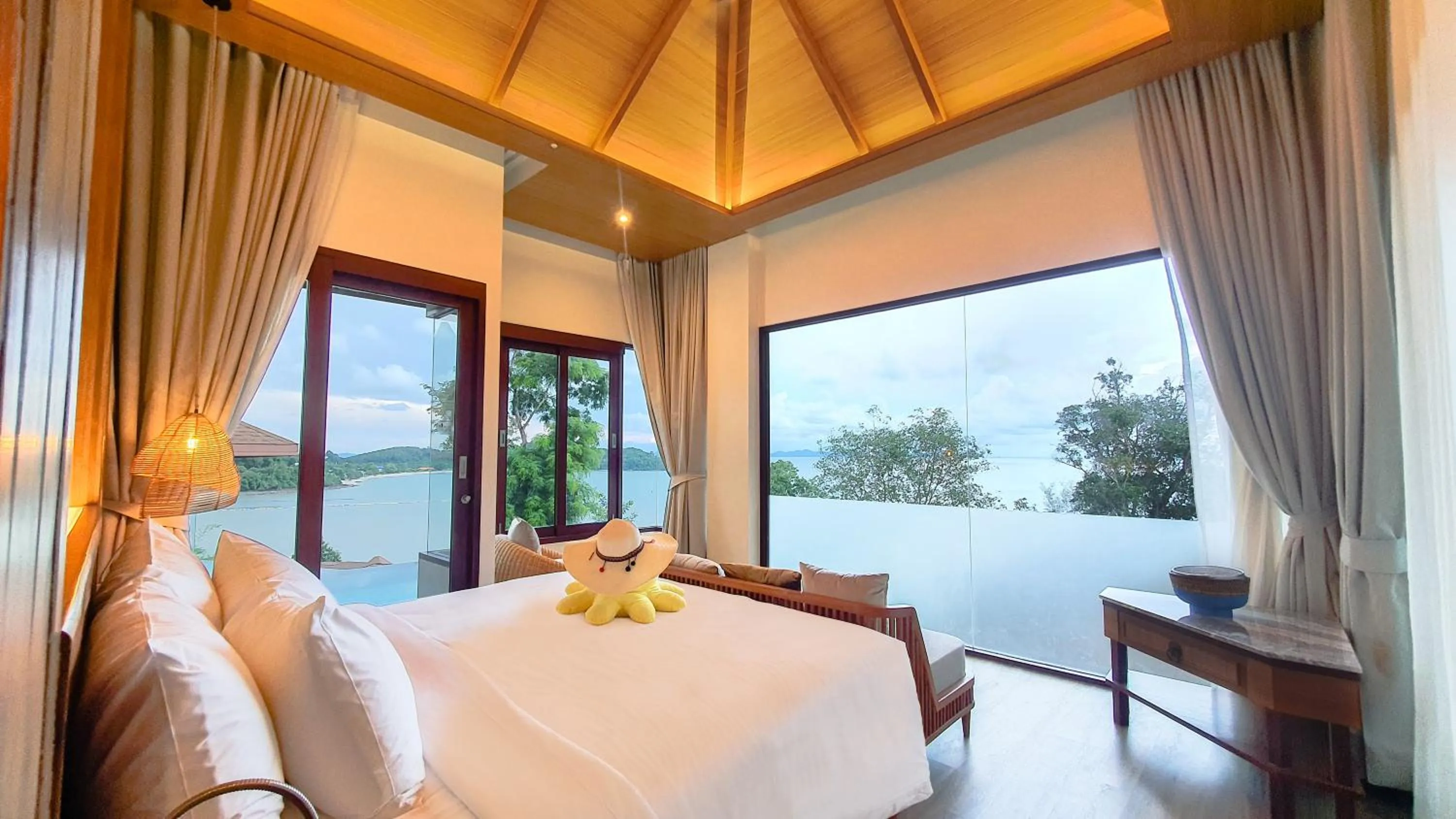 Bedroom, Bed in SINAE Phuket Luxury Hotel