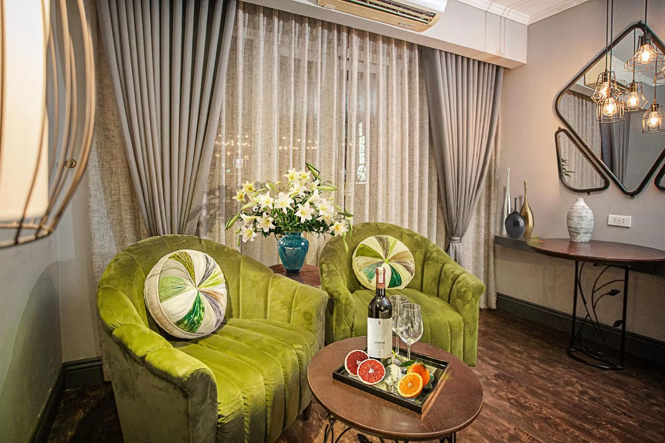 Decorative detail in Hanoi Center Silk Hotel & Travel