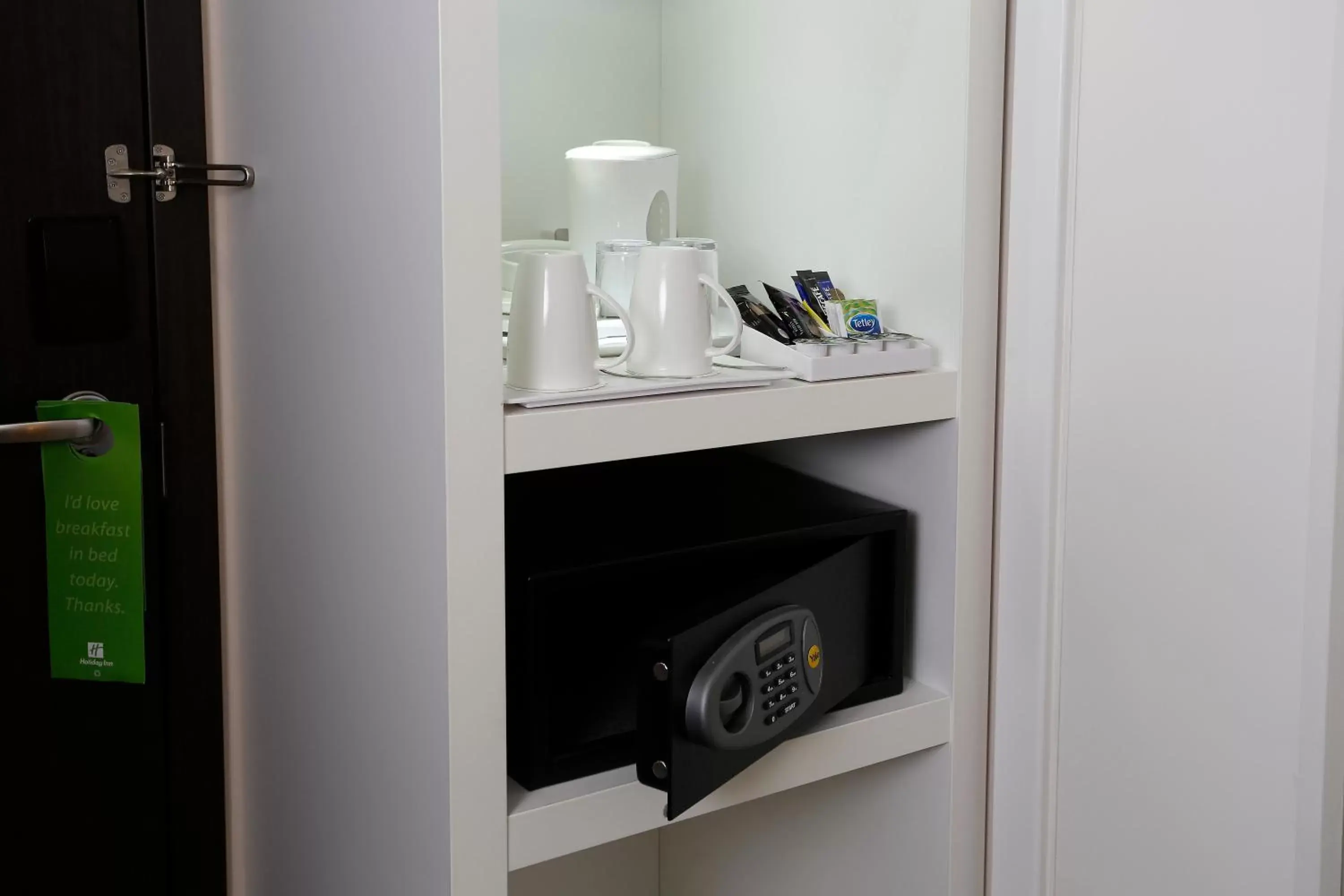 Photo of the whole room in Holiday Inn Southend by IHG Photo of the whole room in Holiday Inn Southend by IHG