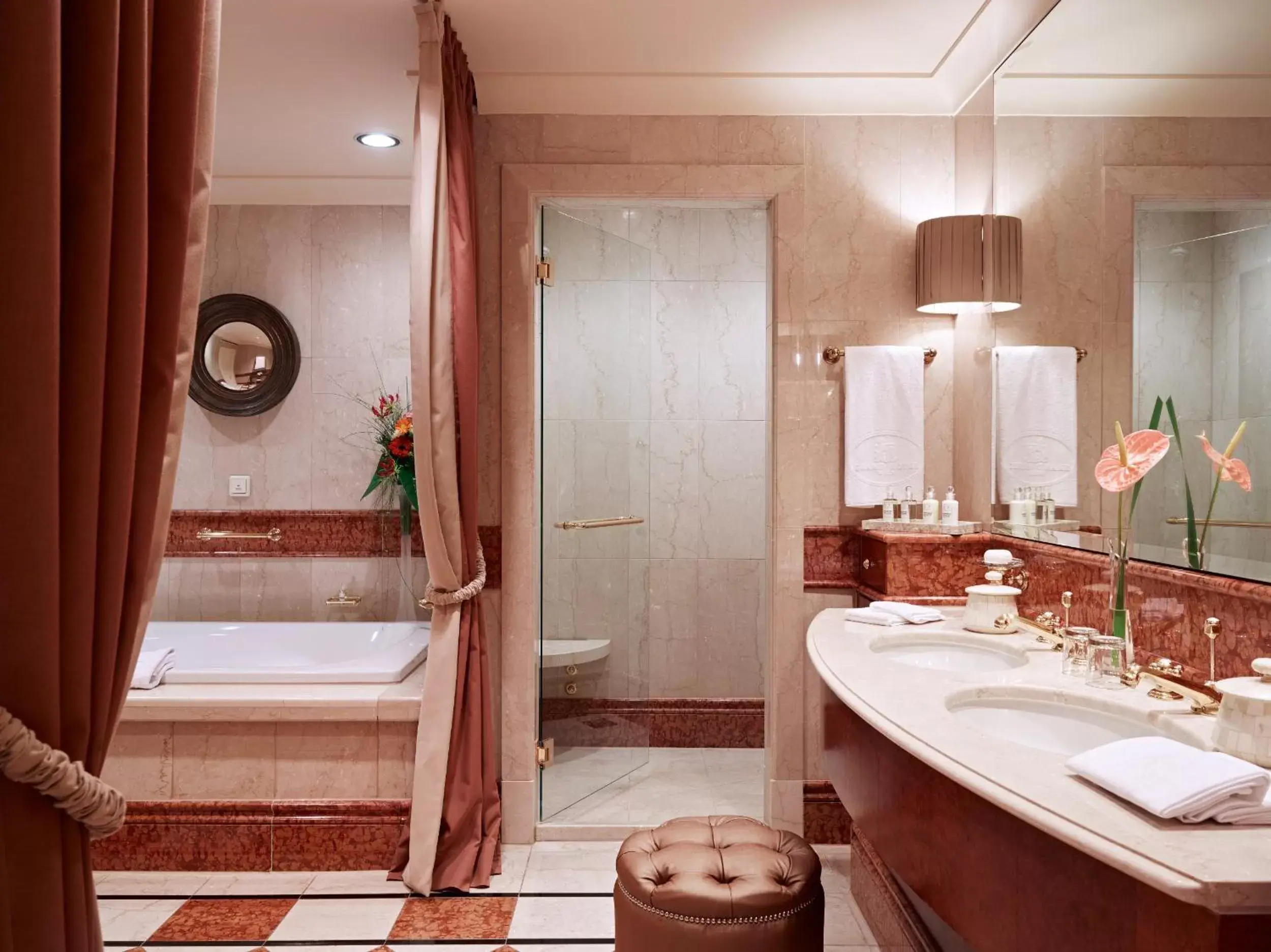 Bathroom in Grand Hotel Wien