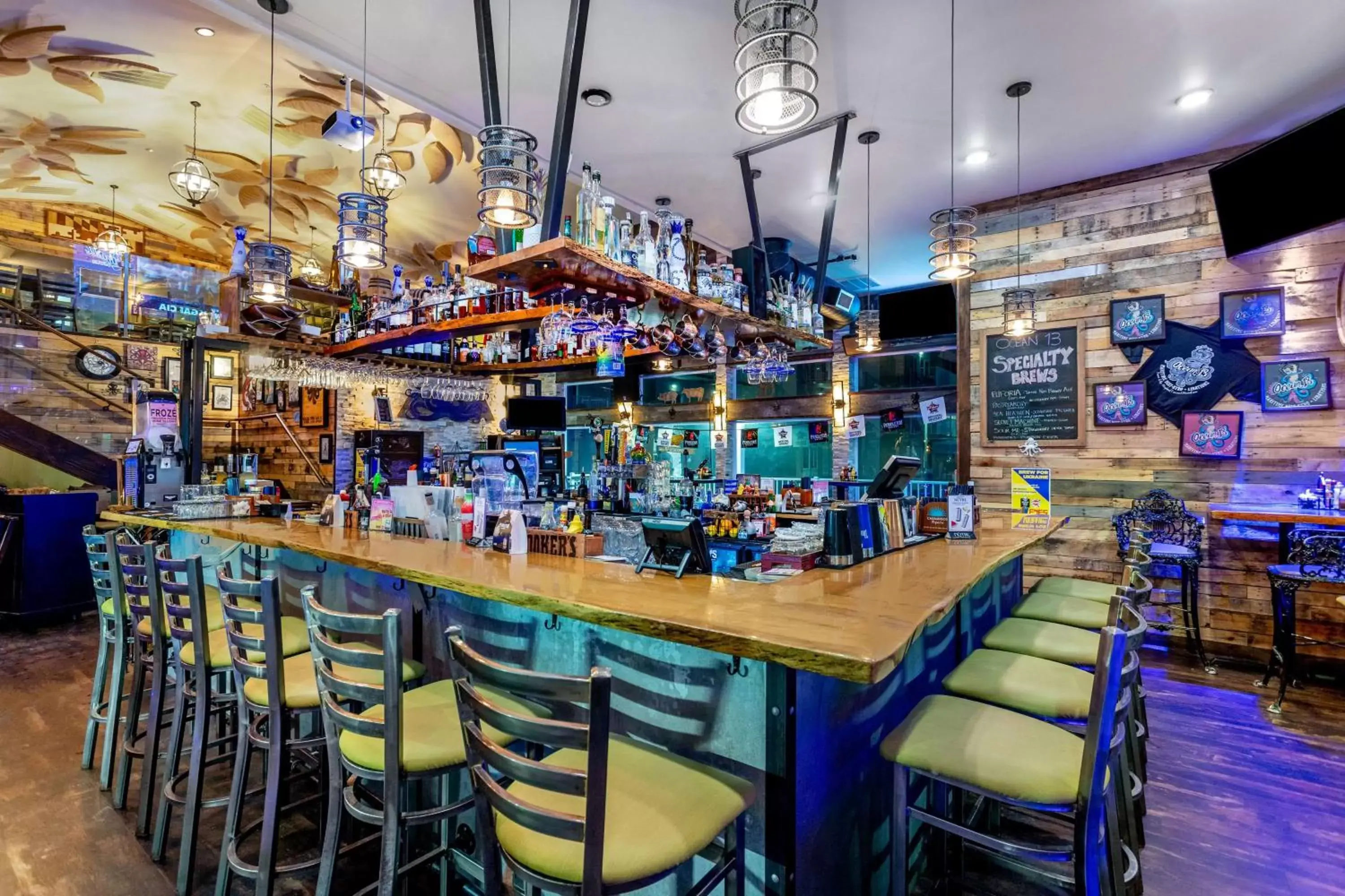 Lounge or bar in La Quinta by Wyndham Ocean City Lounge or bar in La Quinta by Wyndham Ocean City