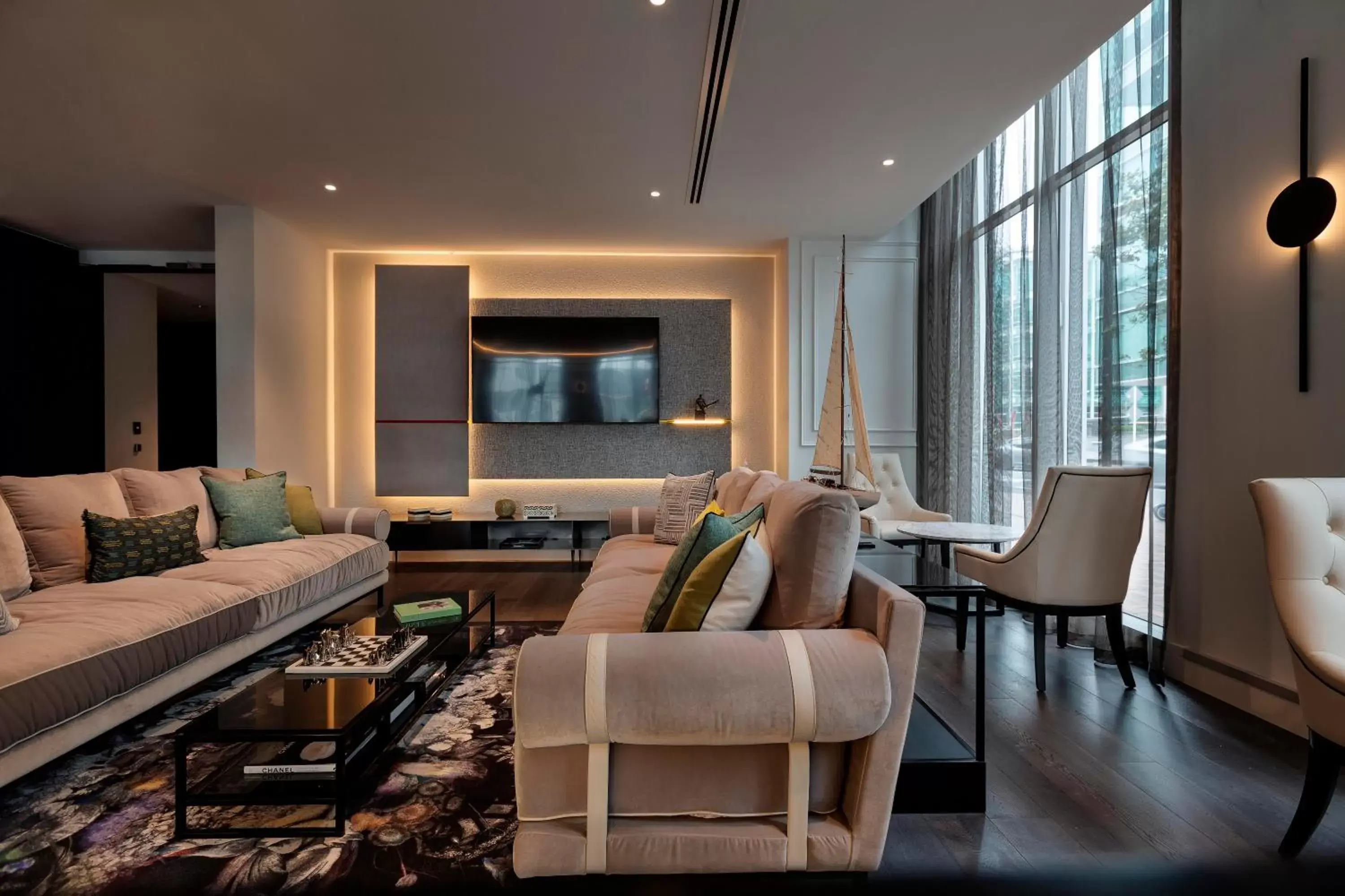 Lounge or bar in Sofitel Auckland Viaduct Harbour Lounge or bar in Sofitel Auckland Viaduct Harbour