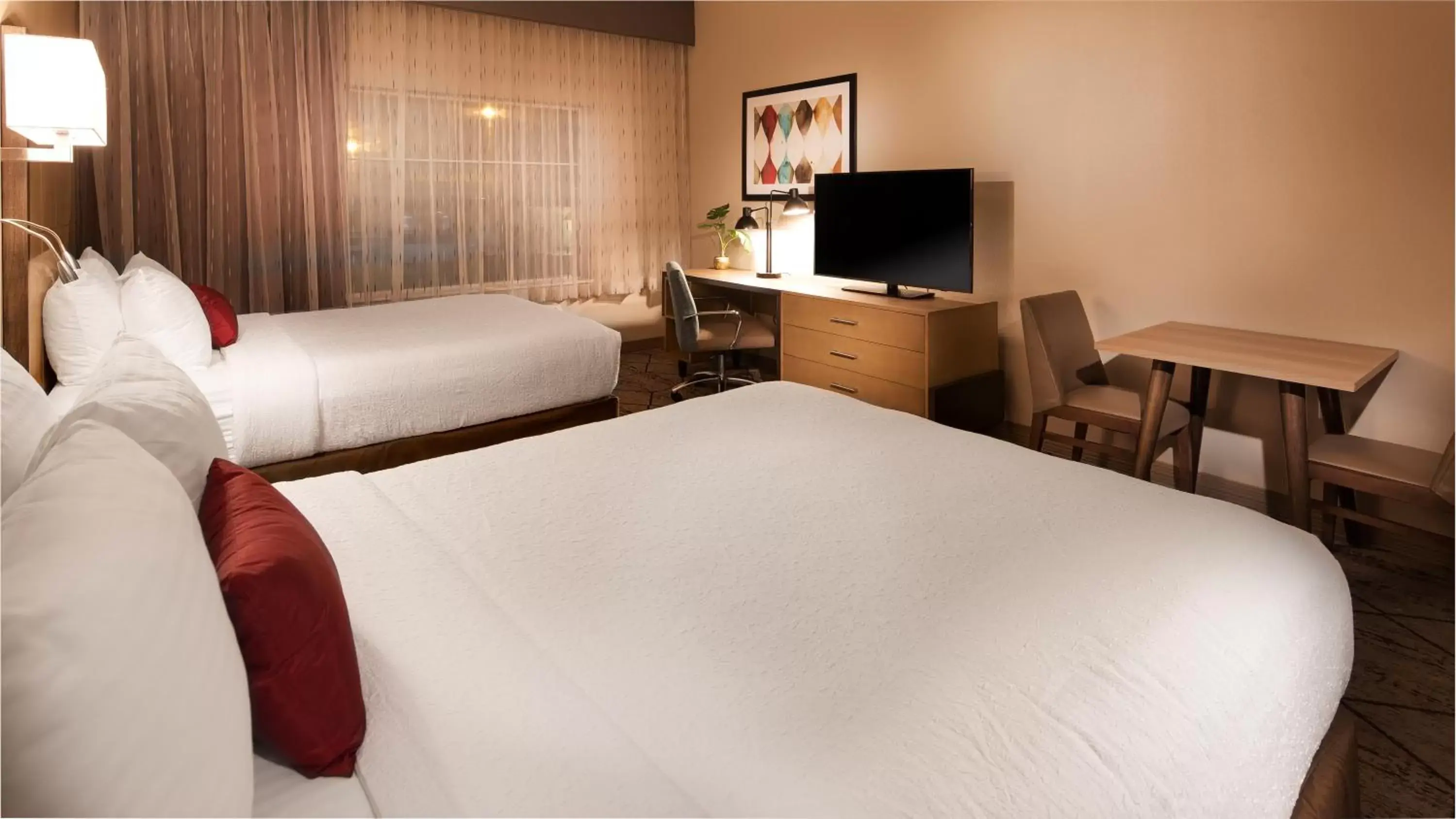 Bed in Best Western Executive Residency IH-37 Corpus Christi