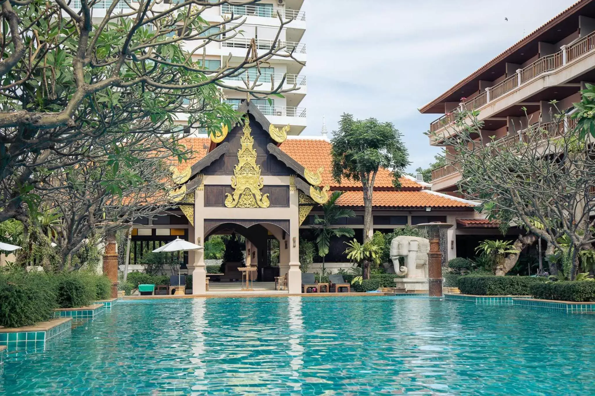 Swimming Pool in Avalon Beach Resort