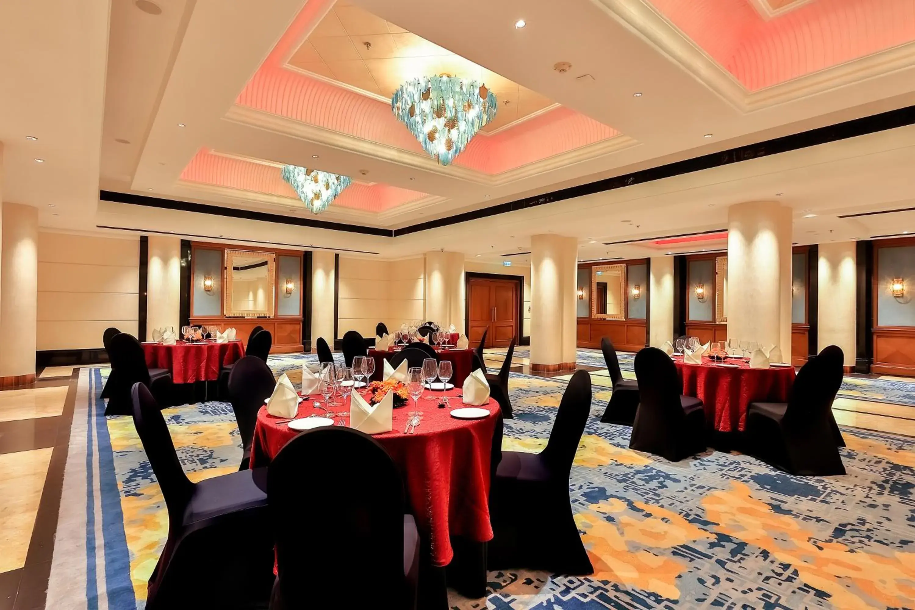 Banquet/Function facilities, Restaurant/Places to Eat in Welcomhotel by ITC Hotels, Devee Grand Bay, Visakhapatnam