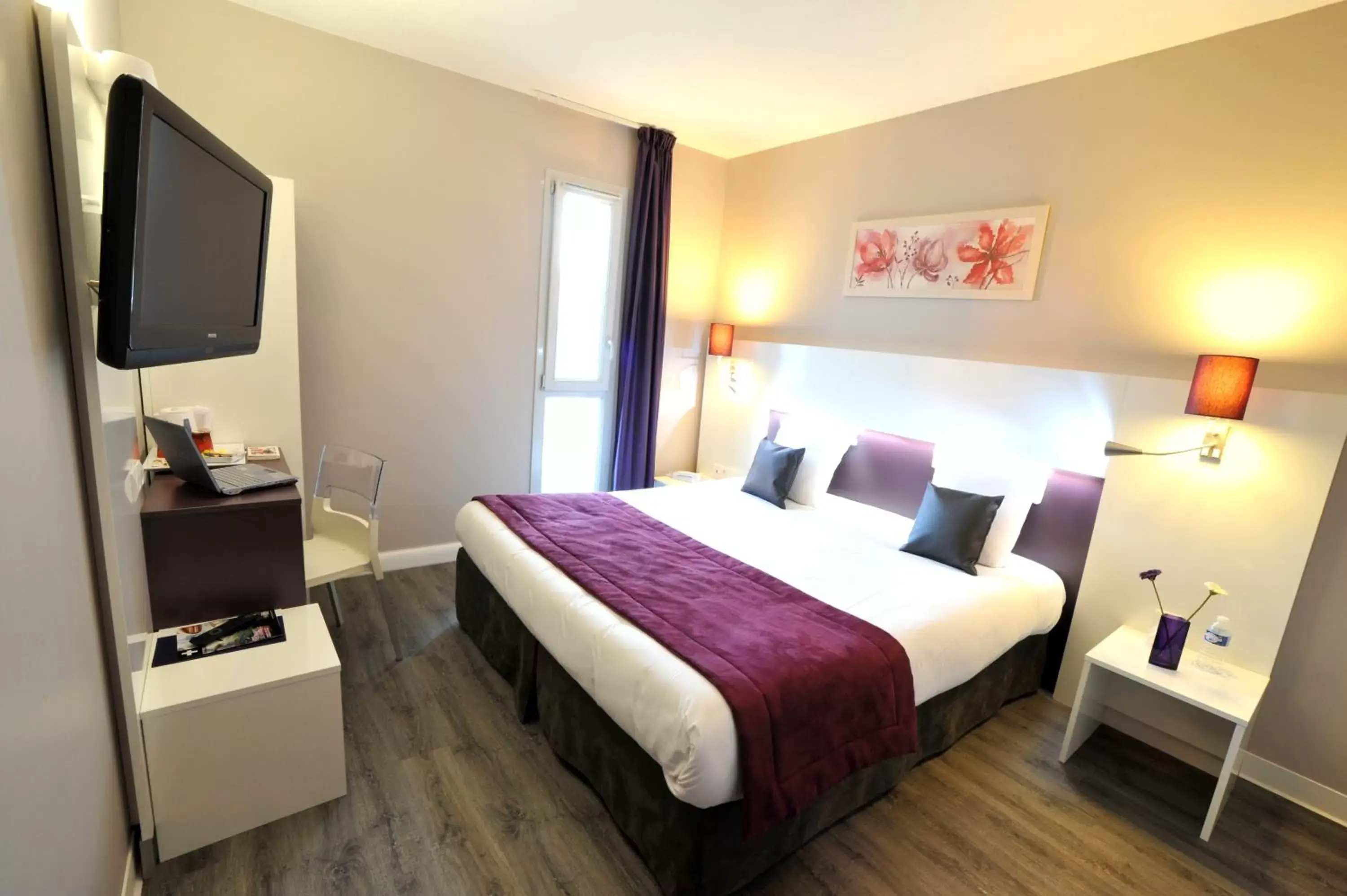 Elegance Double Room in The Originals City, Hotel Novella Premium, Nantes Est