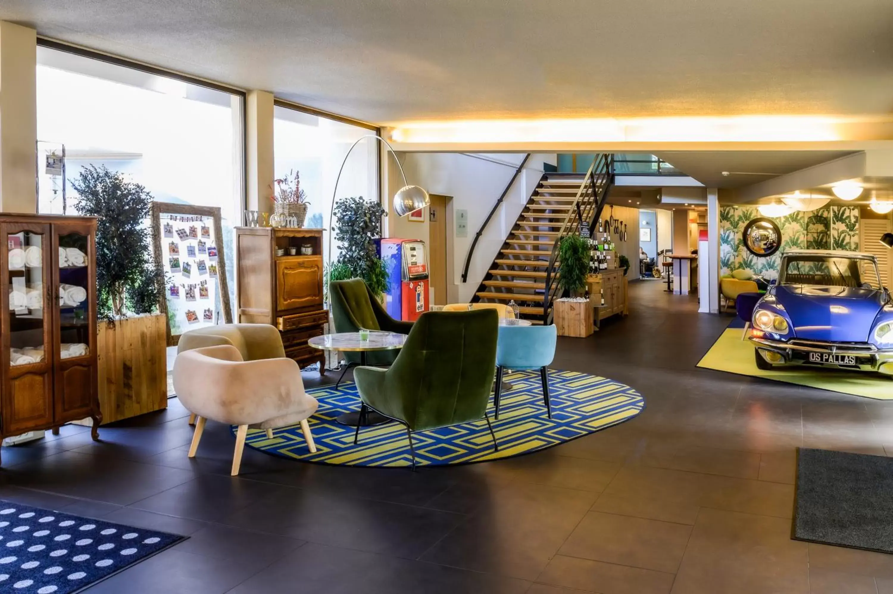 Lobby or reception in Novotel Orléans Sud La Source Lobby or reception in Novotel Orléans Sud La Source