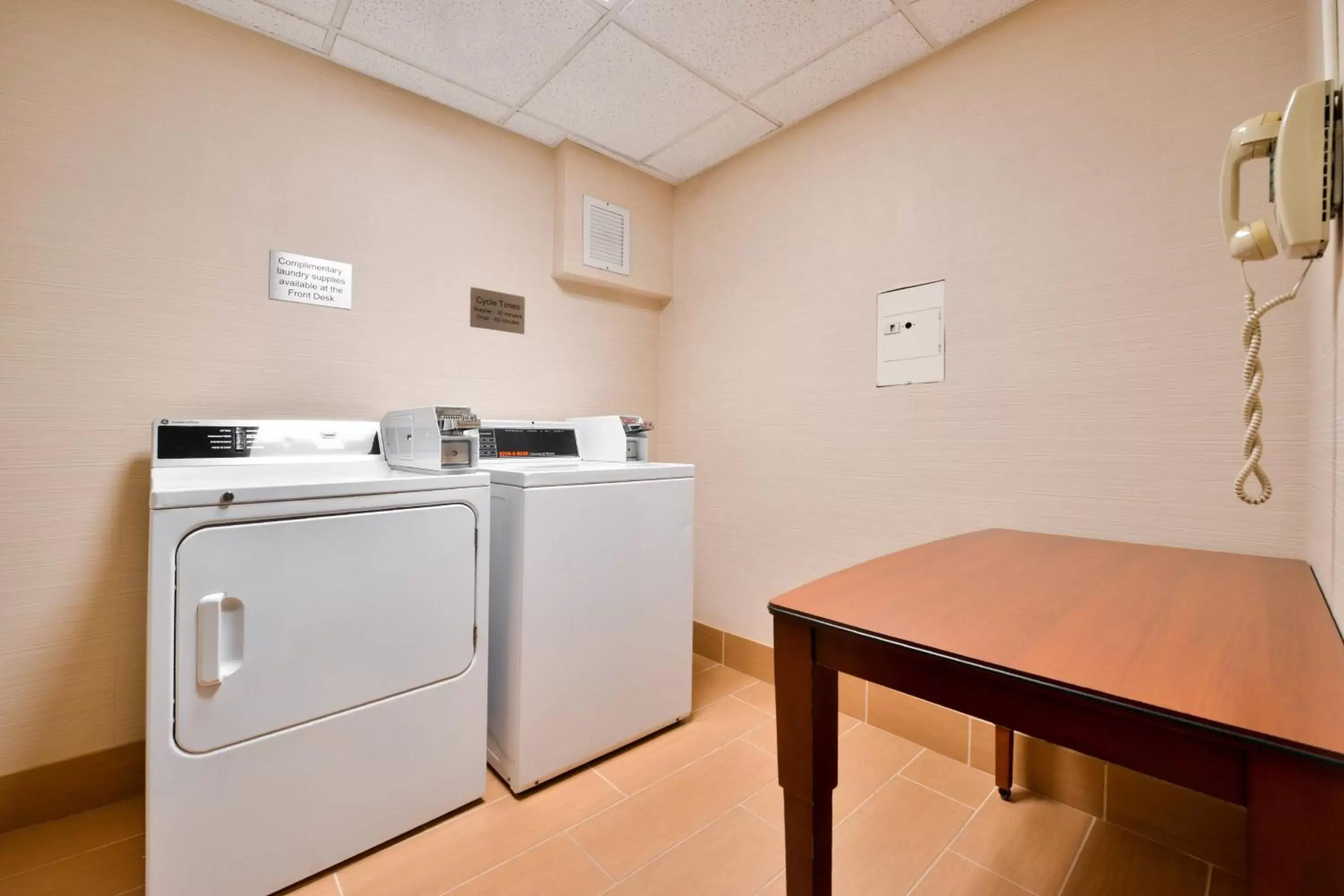 Other, Kitchen/Kitchenette in Fairfield Inn and Suites by Marriott Rochester West/Greece