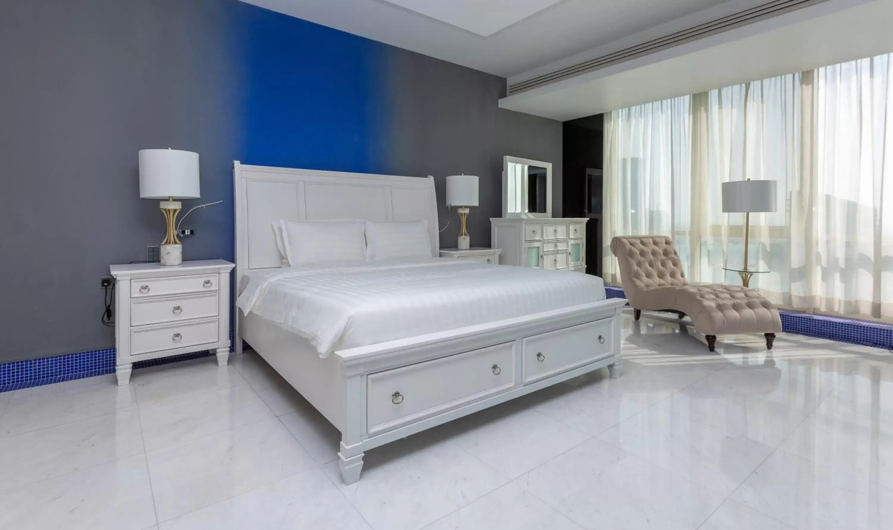 Bedroom, Bed in Ezdan Hotels Doha