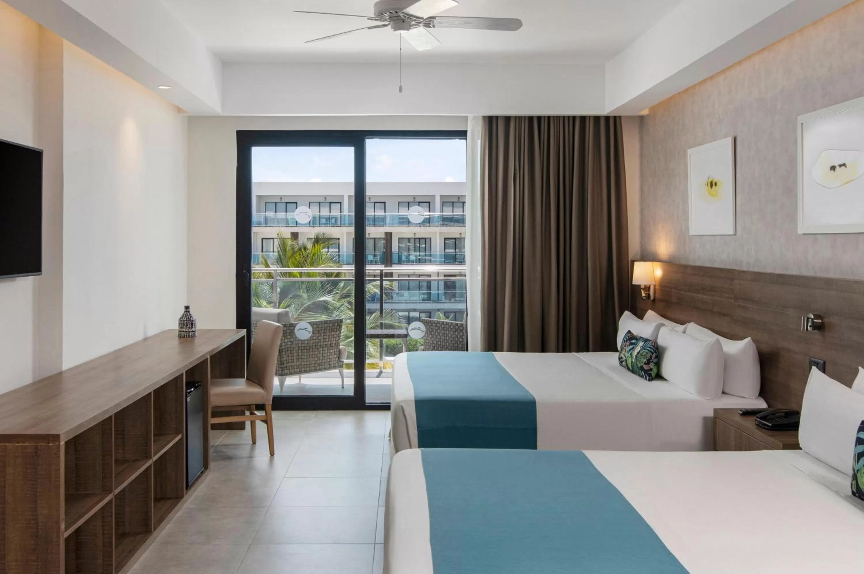 Photo of the whole room, Bed in Serenade Punta Cana Beach & Spa Resort