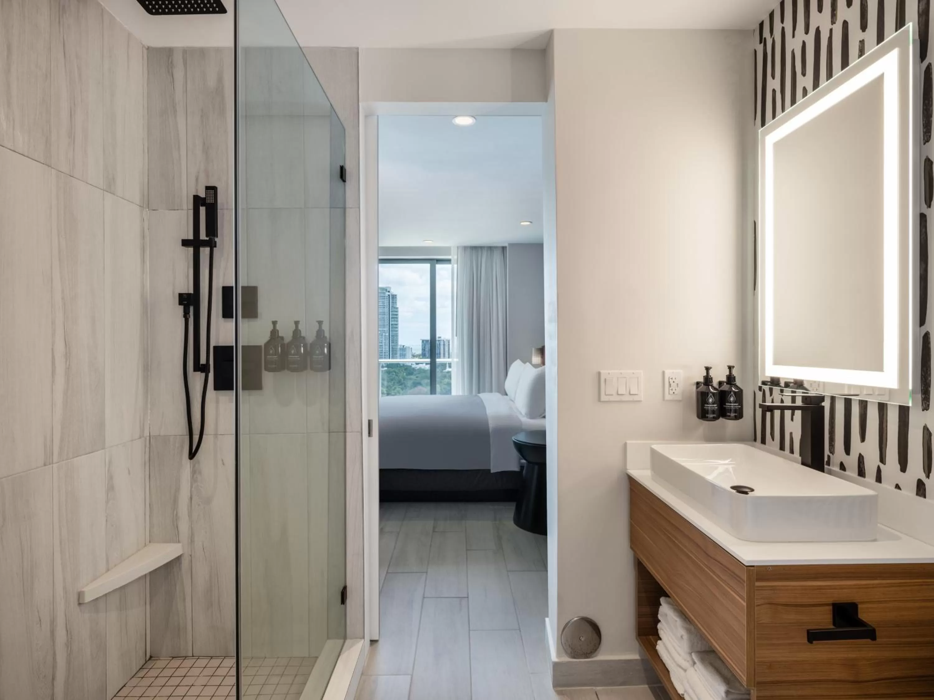 Bathroom, Bed in Atwell Suites Miami Brickell by IHG