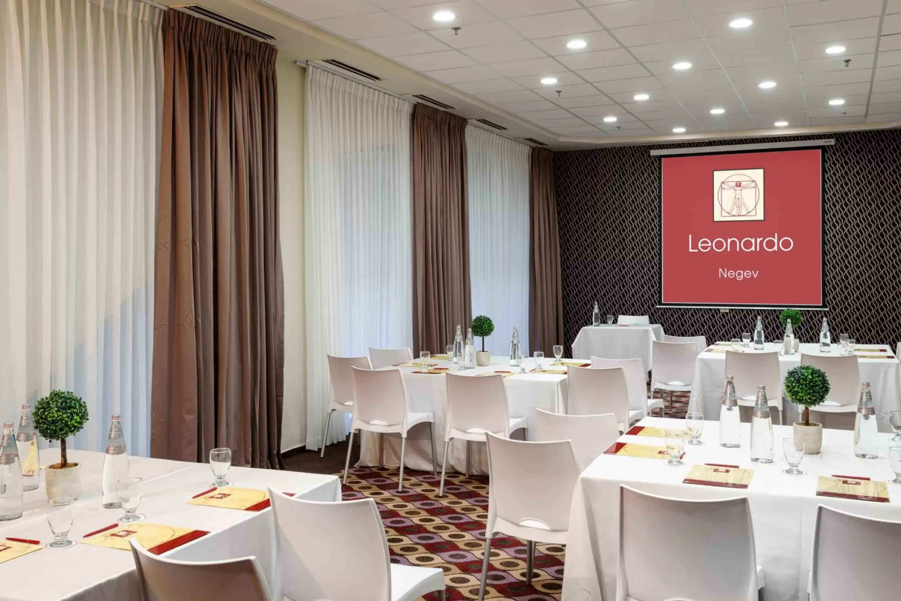 Business facilities, Restaurant/Places to Eat in Leonardo Hotel Negev