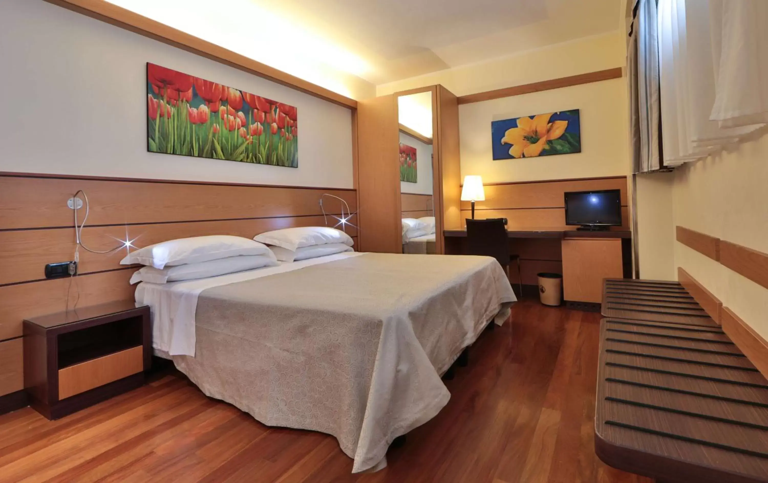 Photo of the whole room, Bed in Best Western Hotel Dei Cavalieri