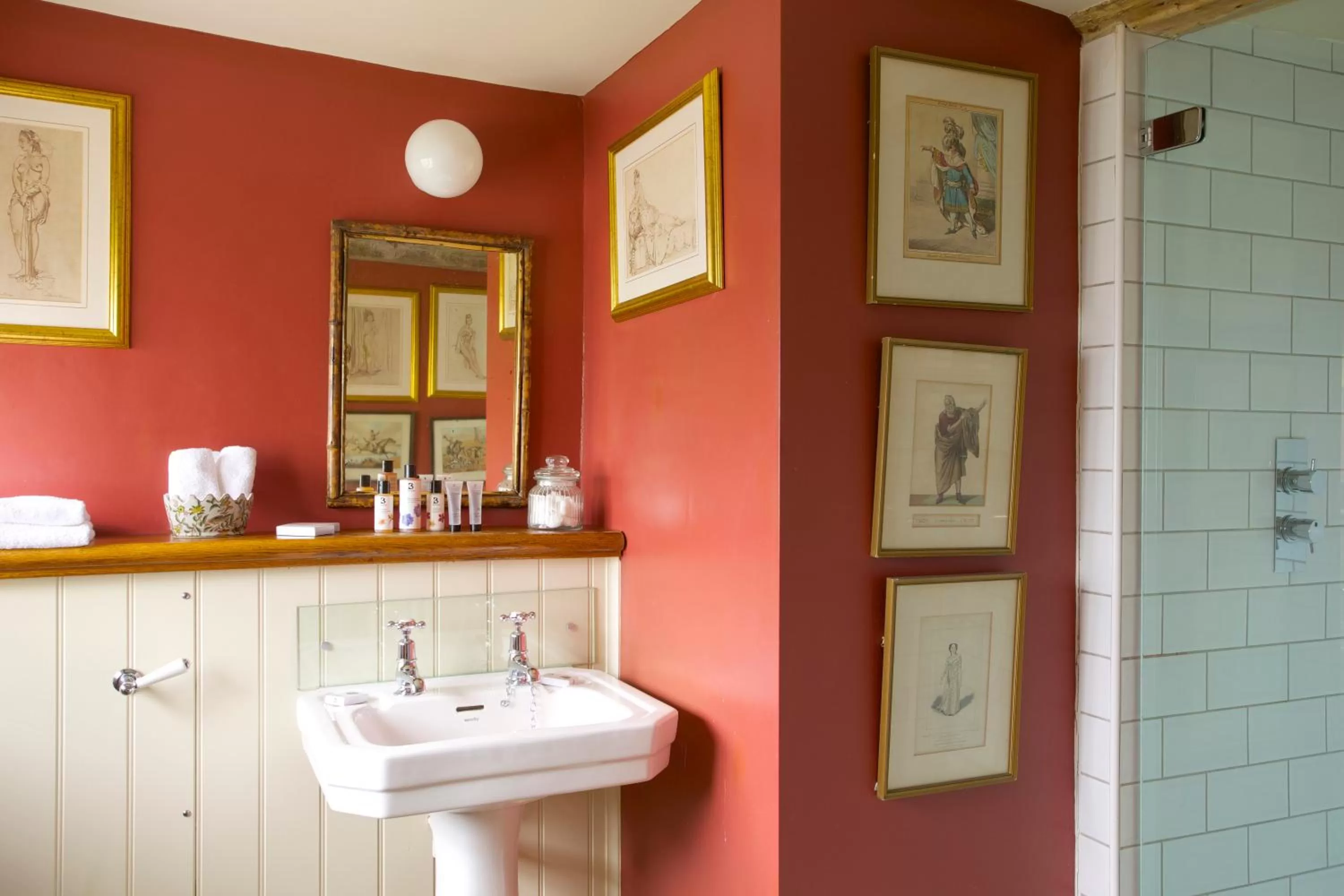 Bathroom in The Anchor Inn