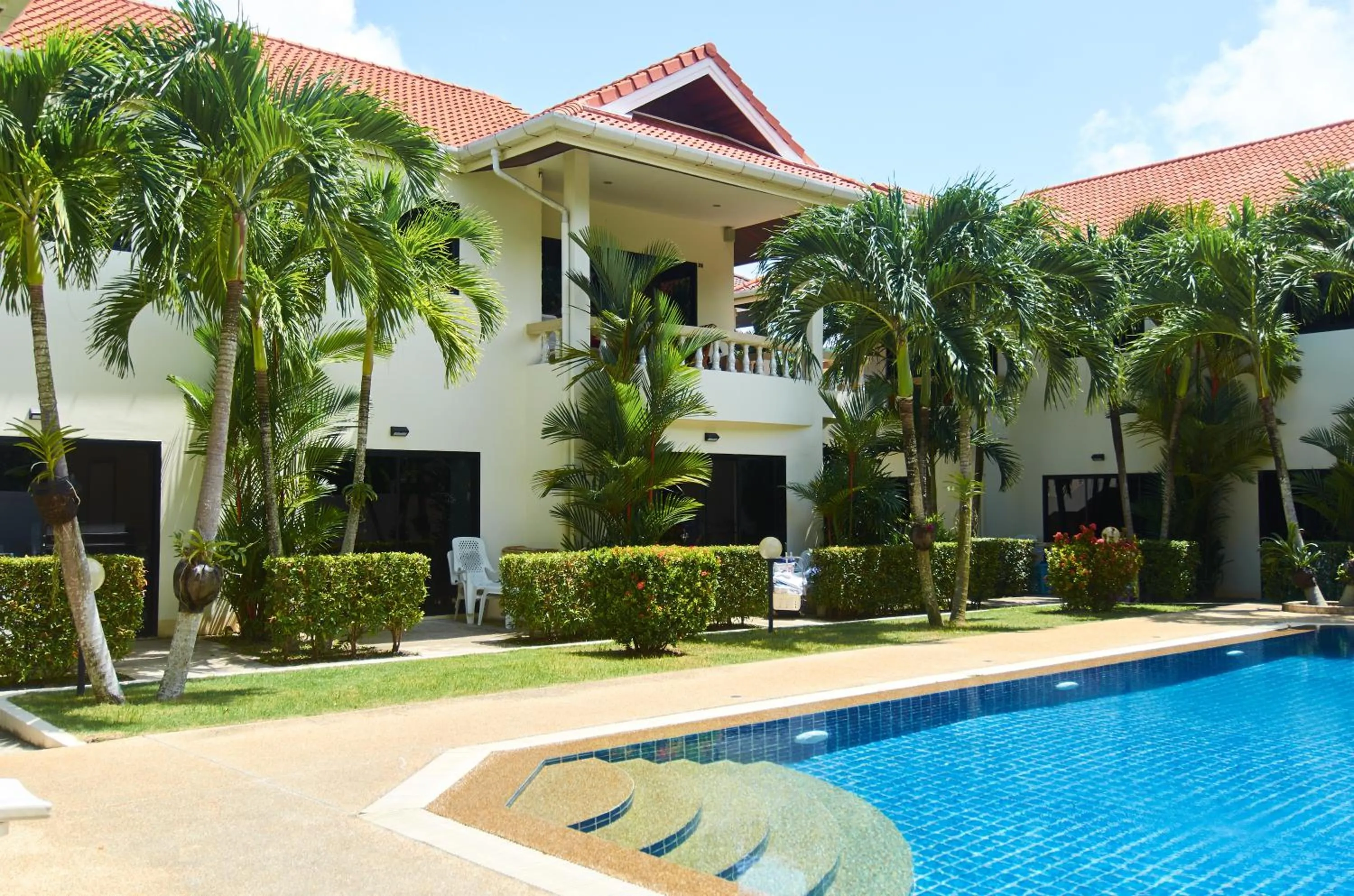 Garden in Phuket Riviera Villas Hotel