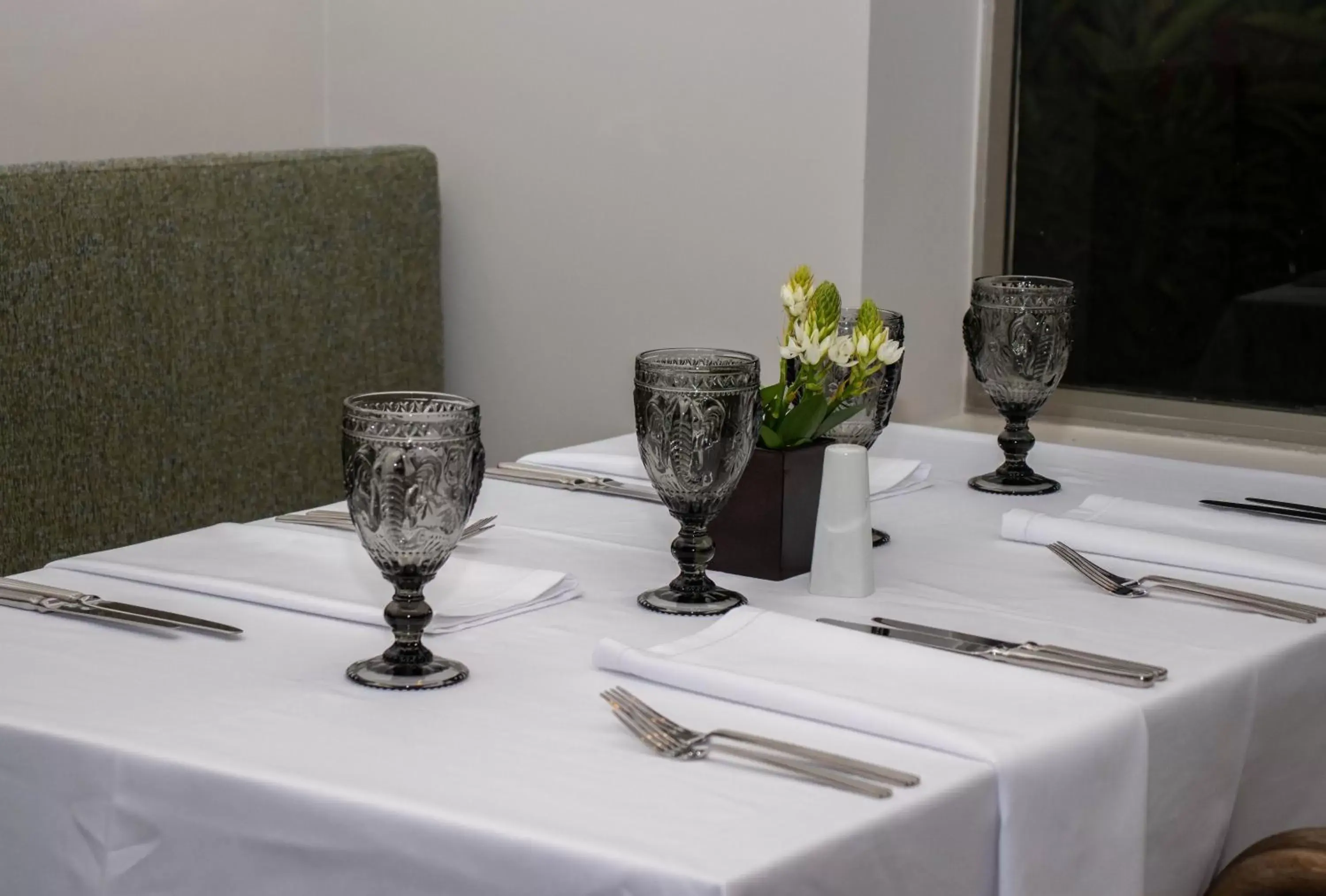 Restaurant/places to eat in Hotel Estelar Altamira Restaurant/places to eat in Hotel Estelar Altamira