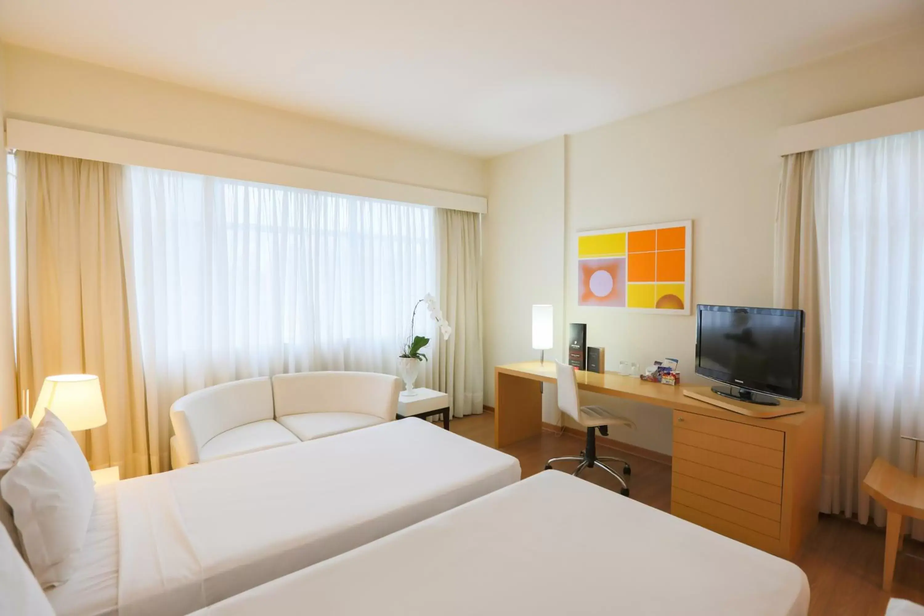 Deluxe Double or Twin Room - single occupancy in Pestana Curitiba Deluxe Double or Twin Room - single occupancy in Pestana Curitiba