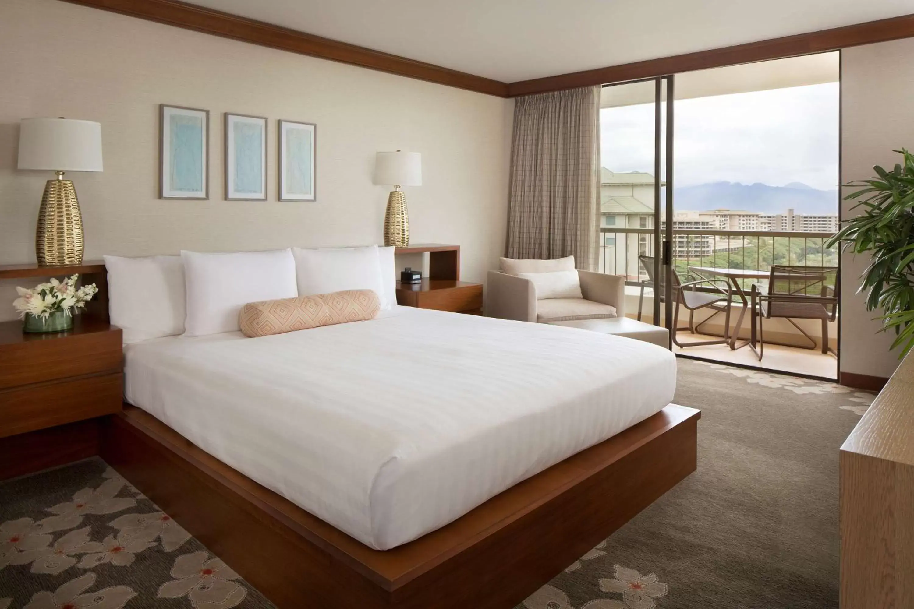 Photo of the whole room, Bed in Hyatt Regency Maui Resort & Spa