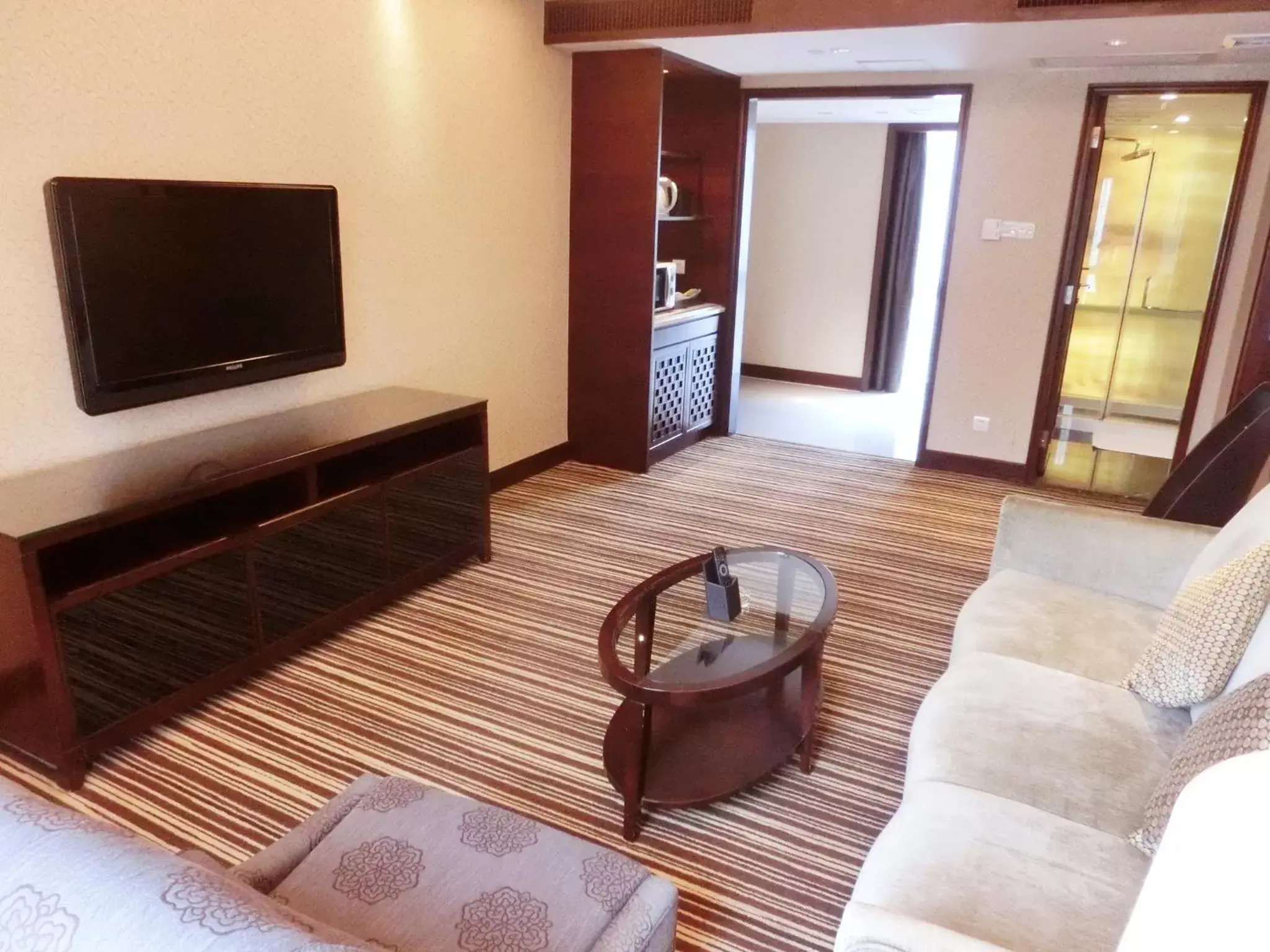 TV and multimedia, Seating Area in Leeden Hotel Guangzhou