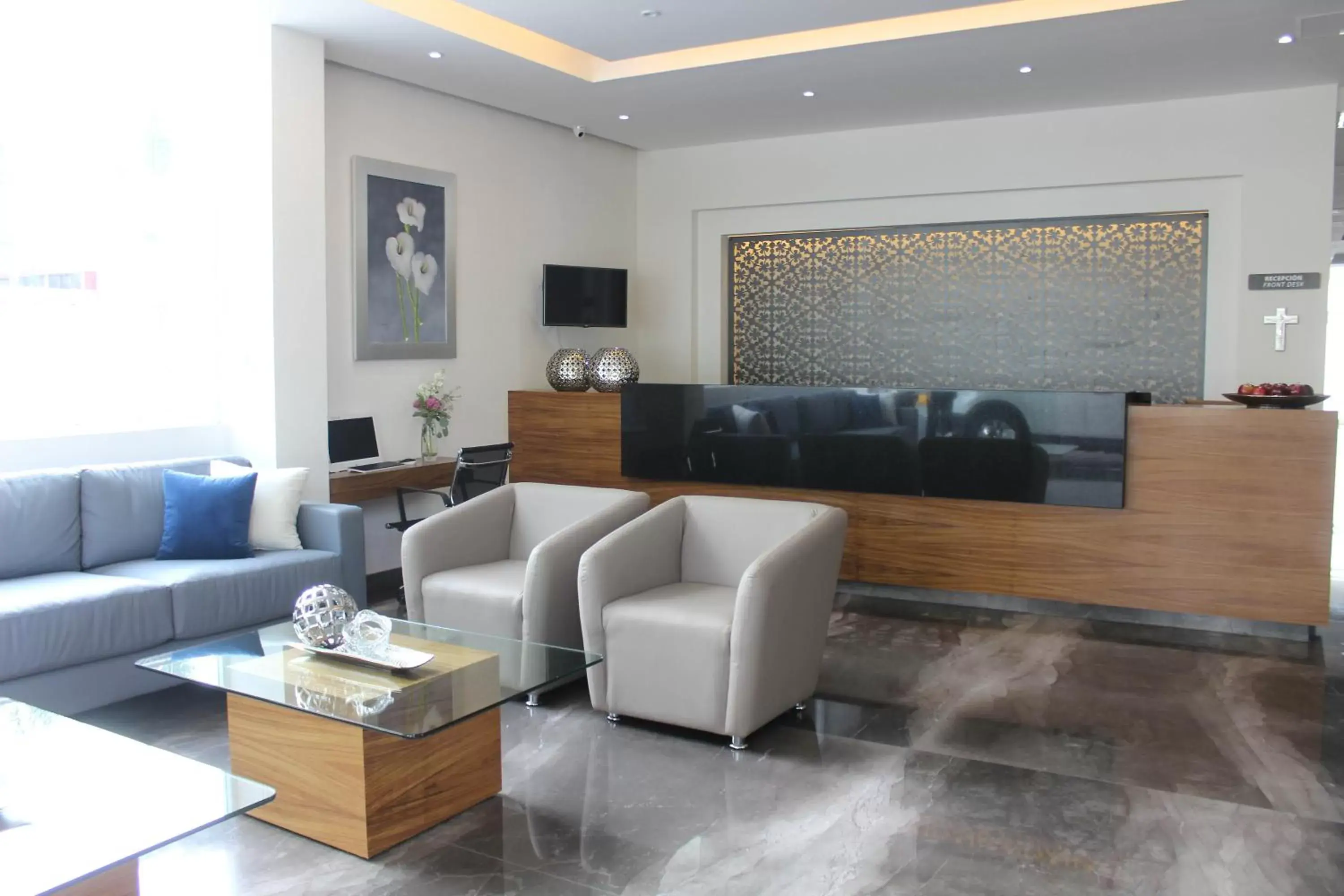 Lobby or reception, Lounge/Bar in Eco Hotel Guadalajara Expo