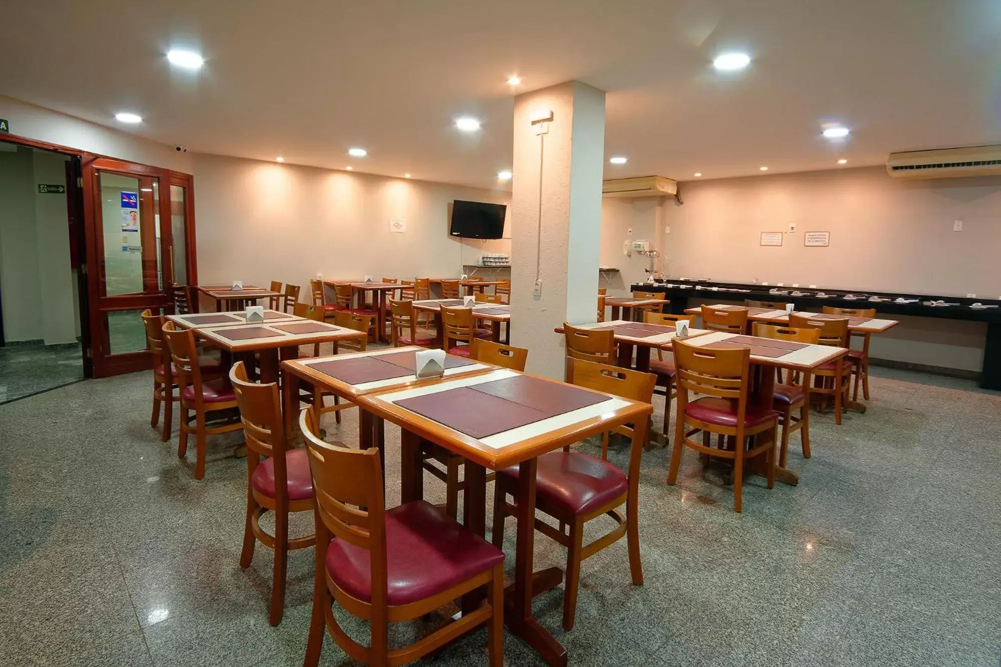 Restaurant/places to eat in Fênix Hotel Campinas Restaurant/places to eat in Fênix Hotel Campinas