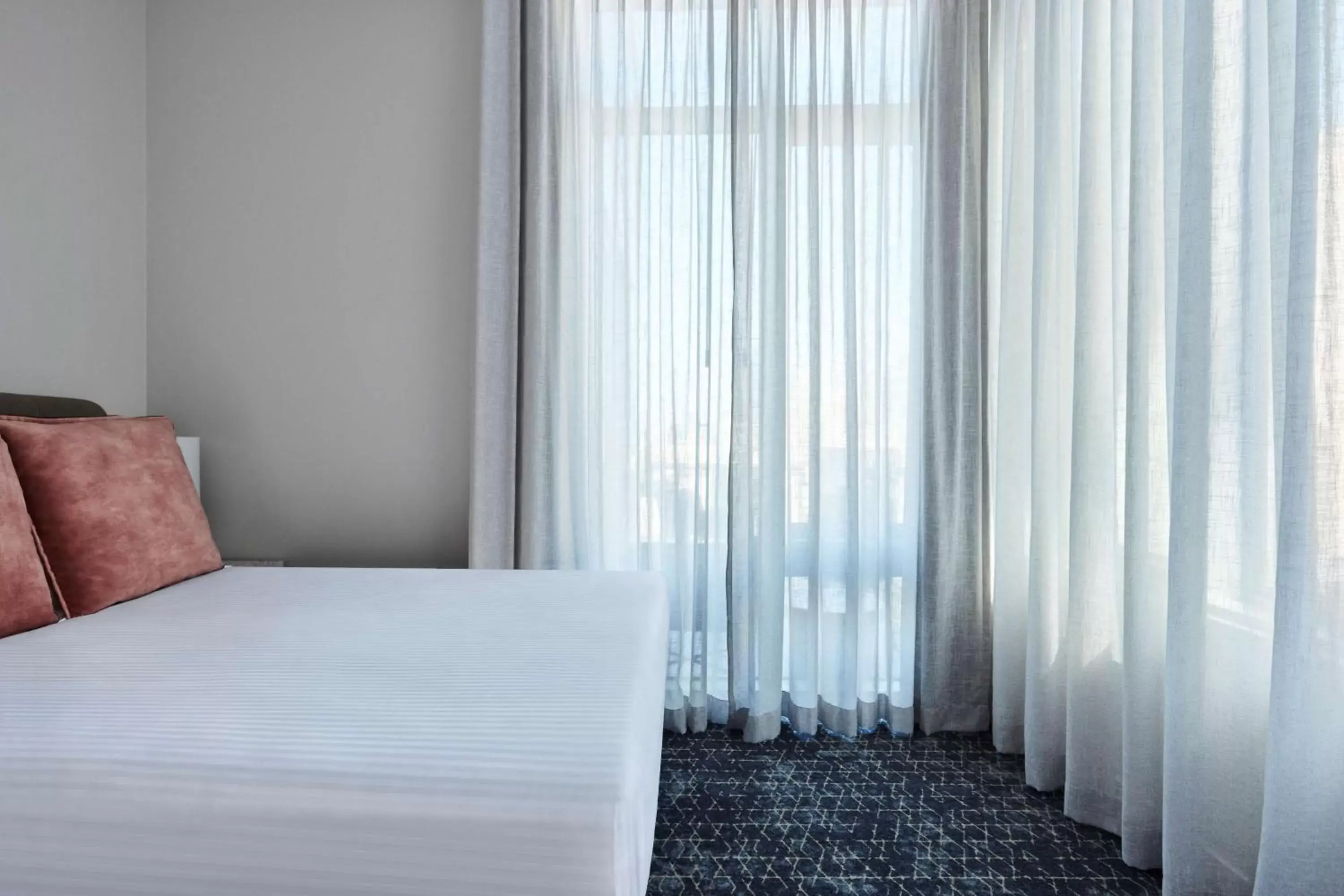 Bedroom, Bed in Adina Apartment Hotel Melbourne Flinders Street