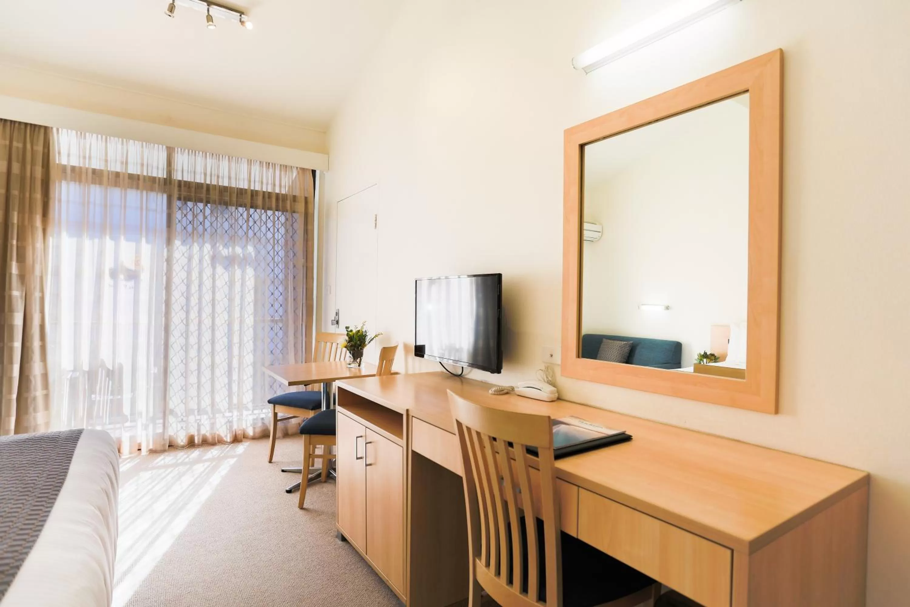 Photo of the whole room in Parkhaven