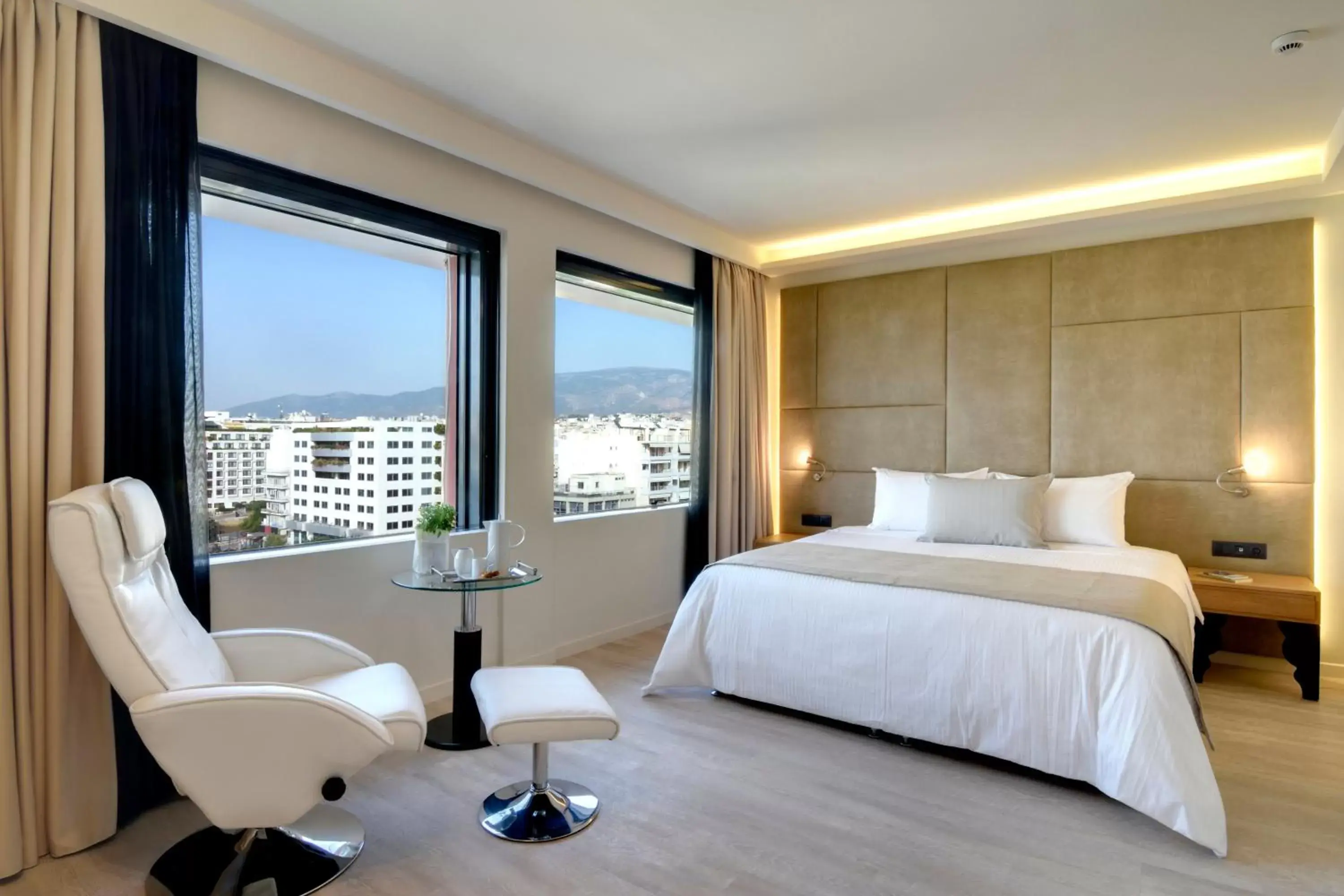 City view in Athens Avenue Hotel