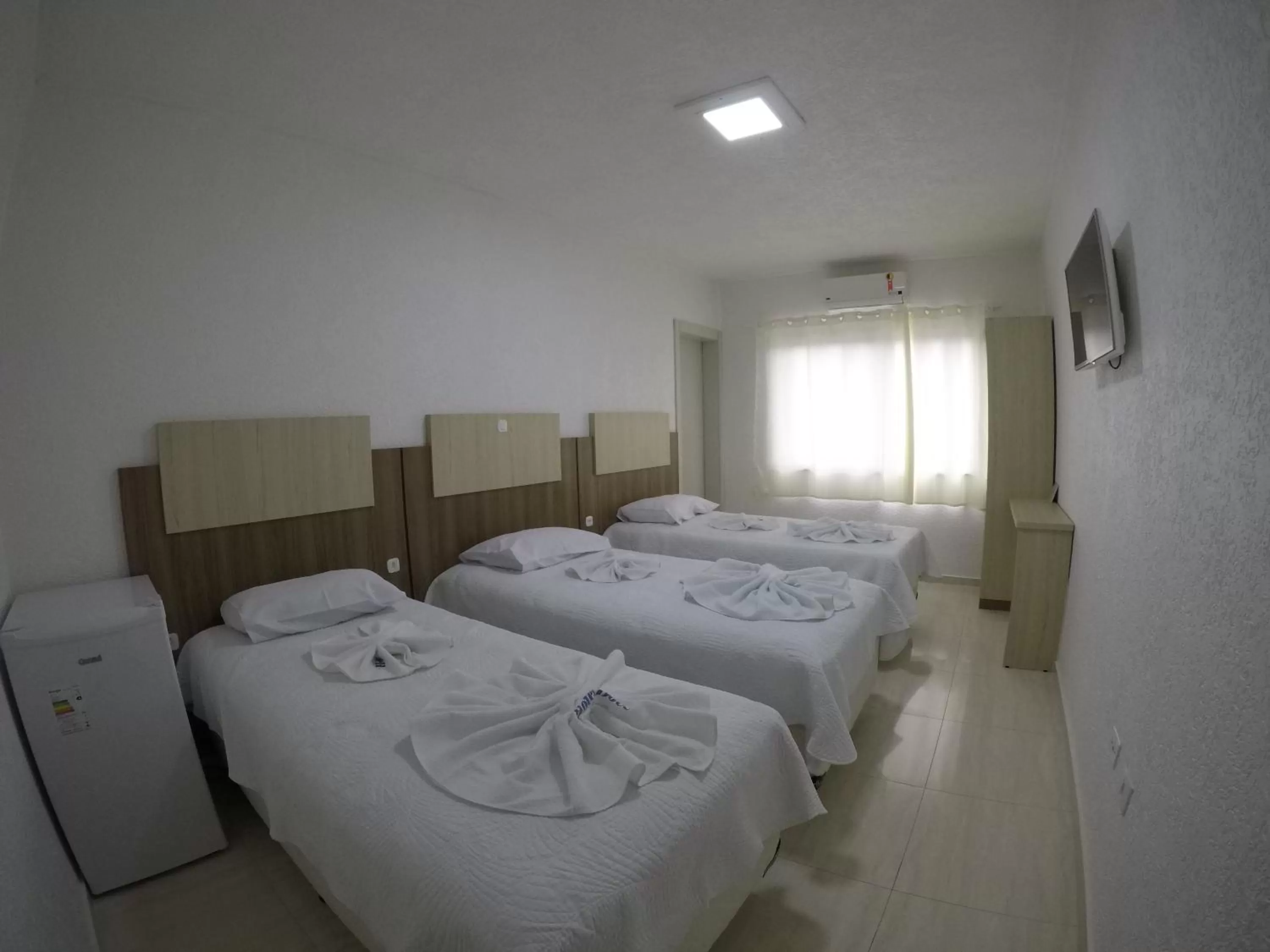 Photo of the whole room, Bed in Hotel Dove