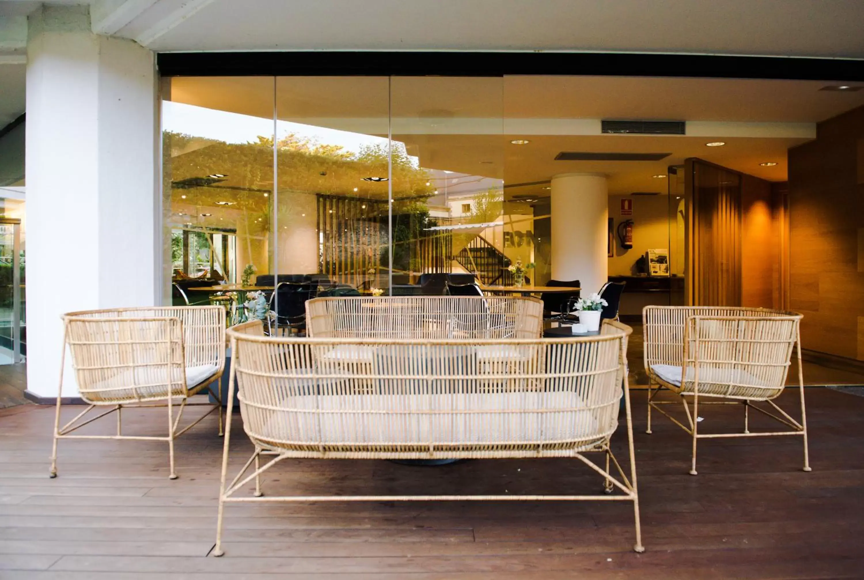 Lounge or bar in Gran Hotel Victoria Lounge or bar in Gran Hotel Victoria