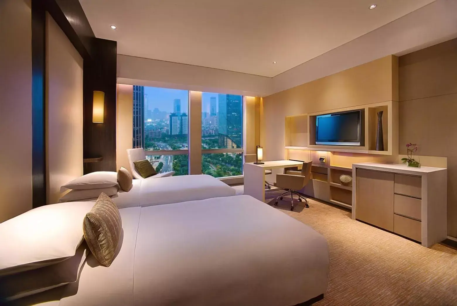 Twin Room with Garden View in Grand Hyatt Guangzhou - Free Shuttle Bus to Canton Fair Complex during Canton Fair period Twin Room with Garden View in Grand Hyatt Guangzhou - Free Shuttle Bus to Canton Fair Complex during Canton Fair period