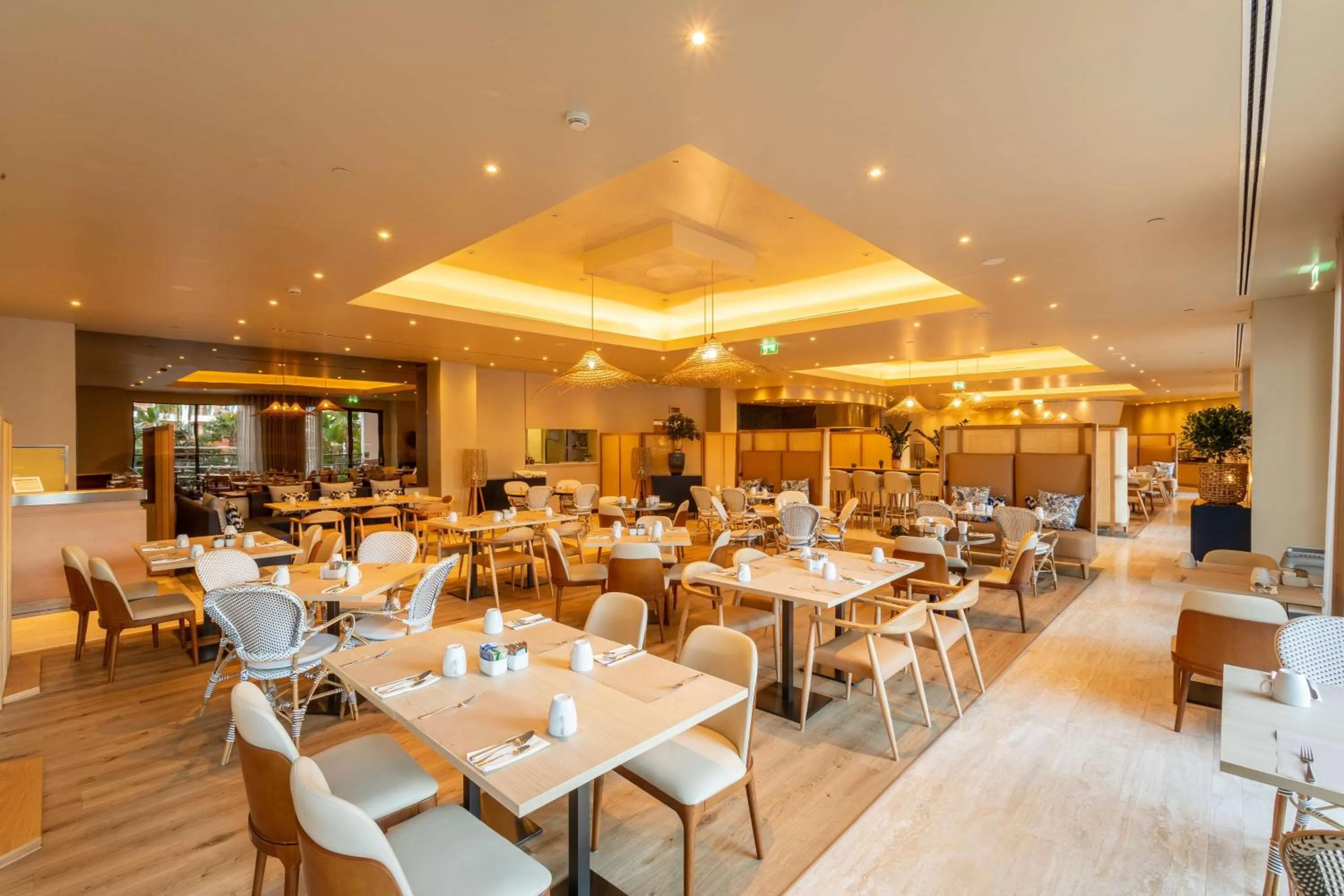 Restaurant/places to eat in Hilton Vilamoura